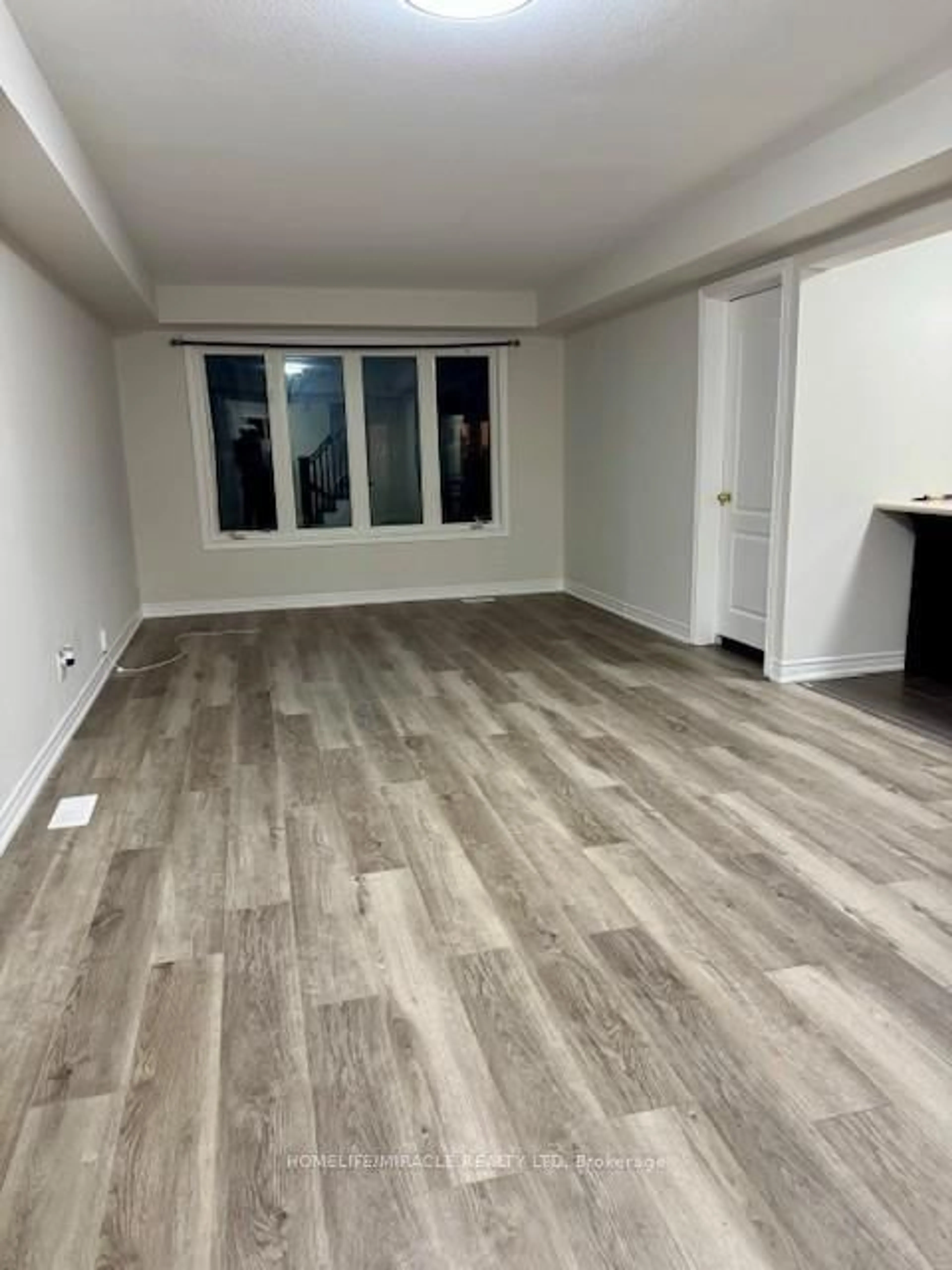 A pic of a room for 173 Winterberry Blvd, Thorold Ontario L2V 0C2