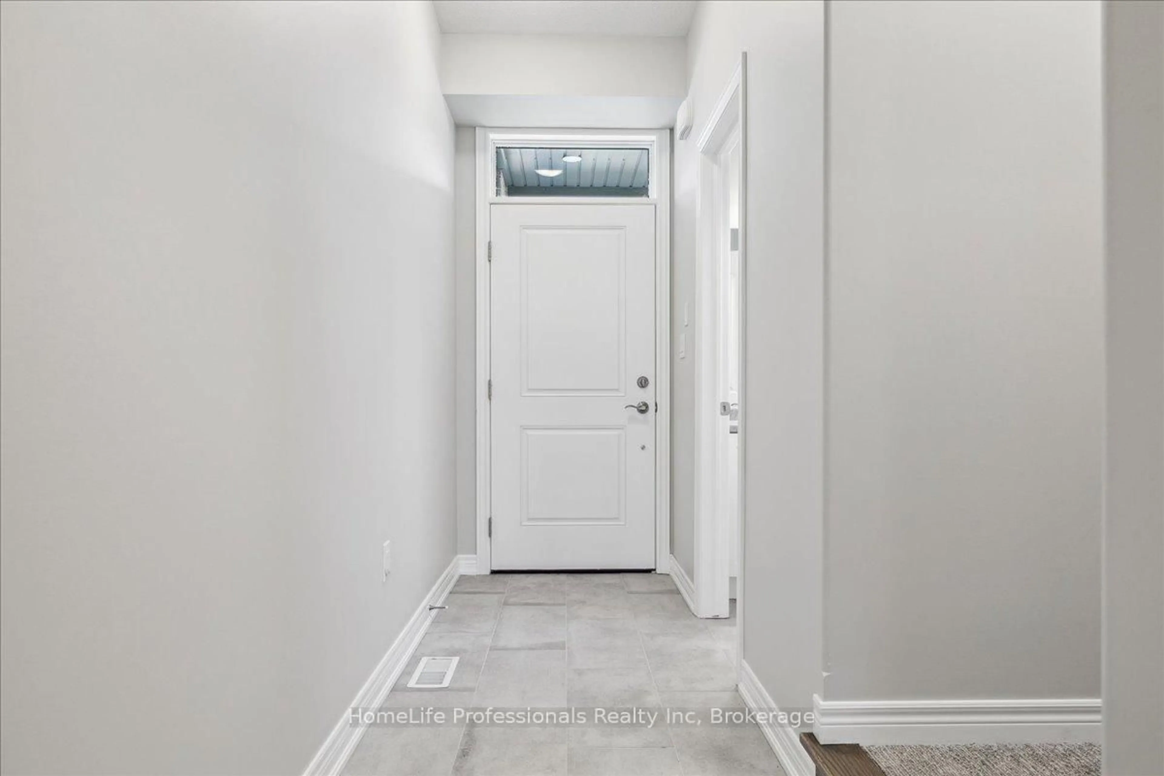 Indoor entryway for 85 Elvira Way, Thorold Ontario L2V 0M7
