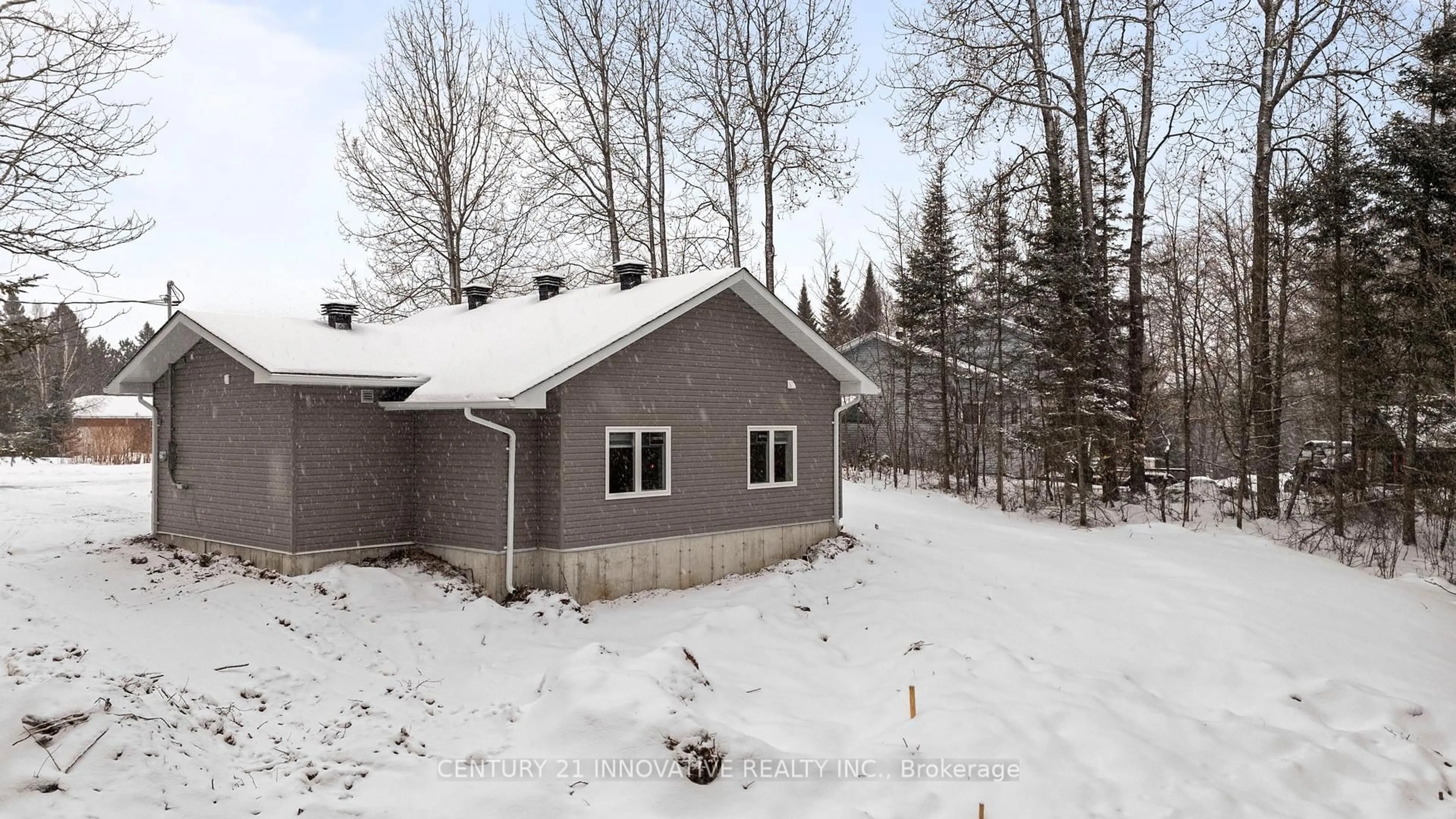 Unknown for 15 Grant Crt, South River Ontario P0A 1X0