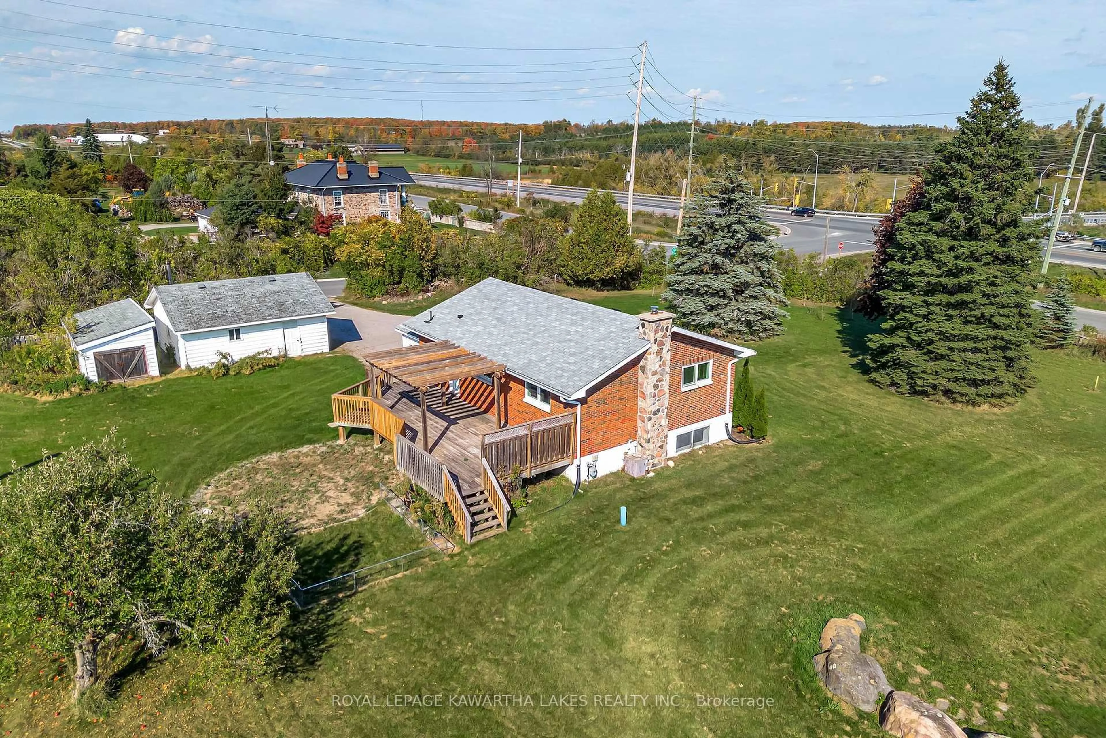 A pic from outside/outdoor area/front of a property/back of a property/a pic from drone, building for 1240 Meadowview Rd, Kawartha Lakes Ontario K0L 2W0