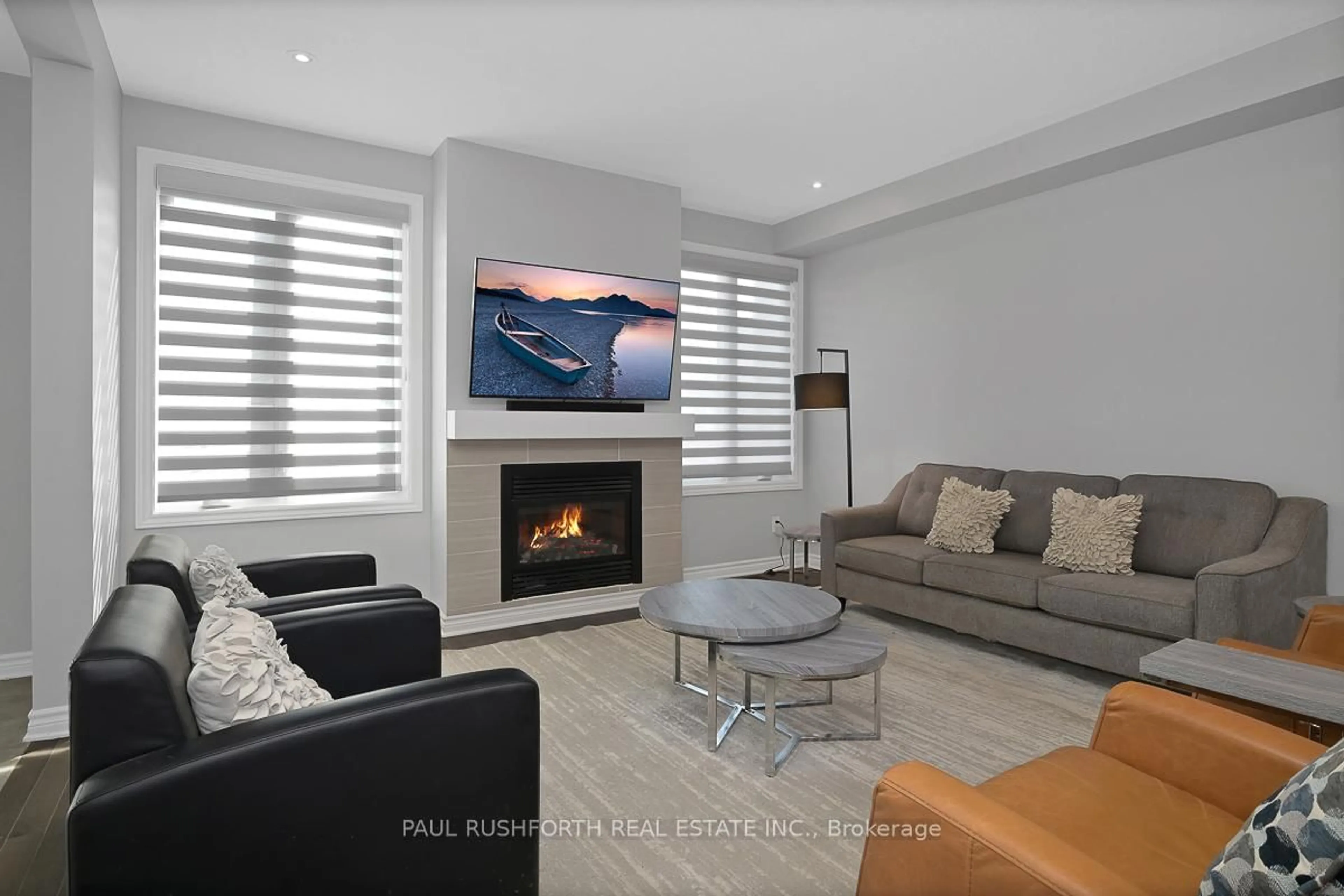Living room with furniture, unknown for 556 Genevriers St, Ottawa Ontario K4A 0Y9