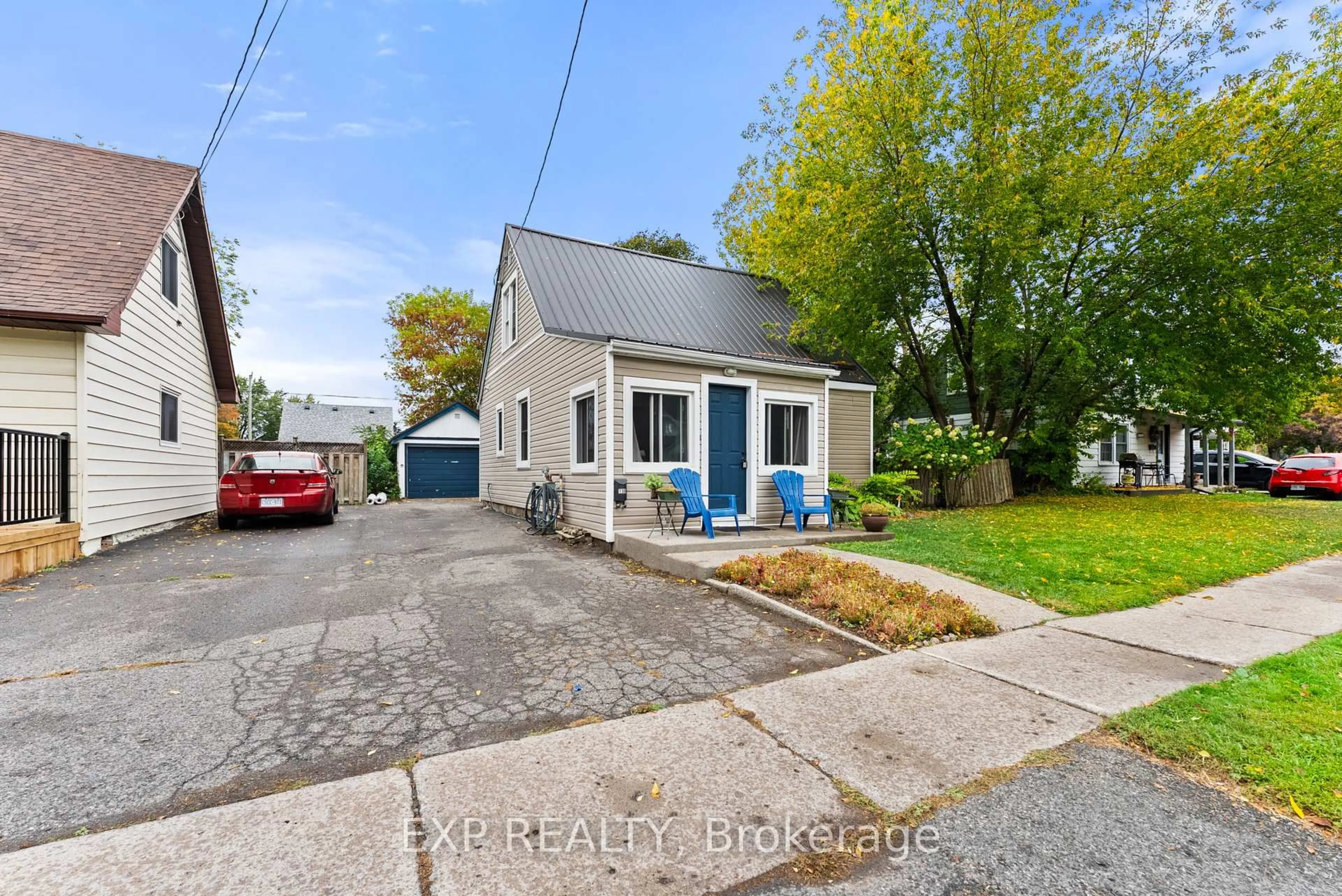 A pic from outside/outdoor area/front of a property/back of a property/a pic from drone, street for 138 Byron St, Quinte West Ontario K8V 2Y6