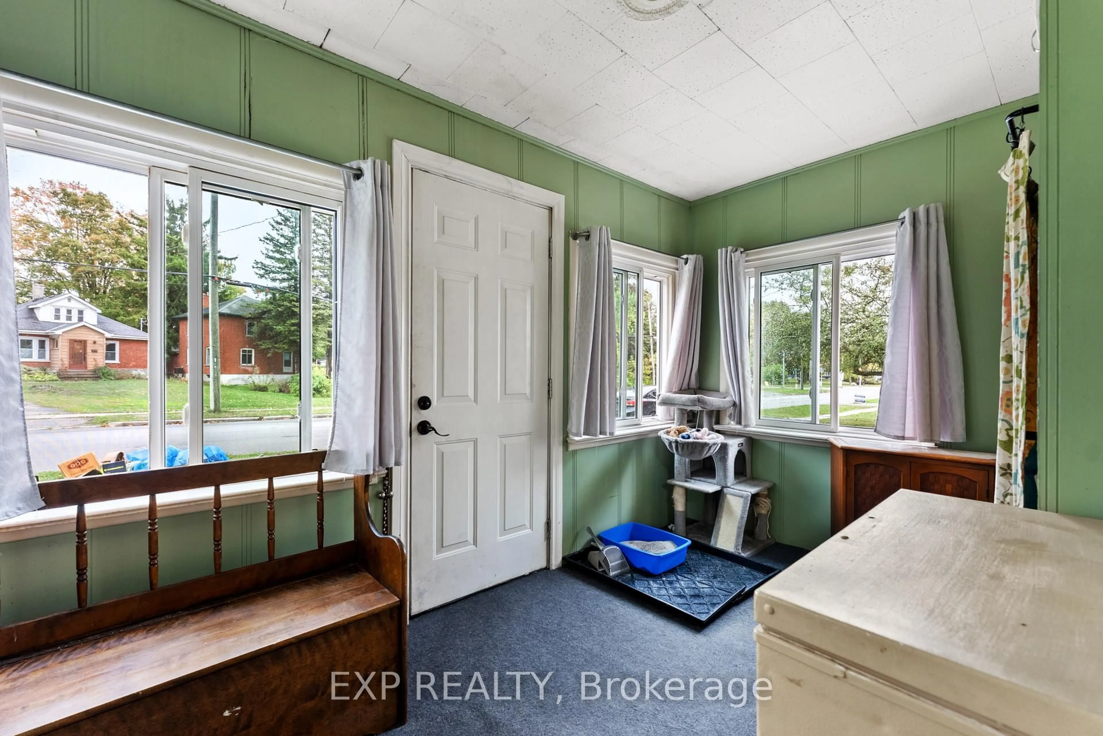 Unknown for 138 Byron St, Quinte West Ontario K8V 2Y6