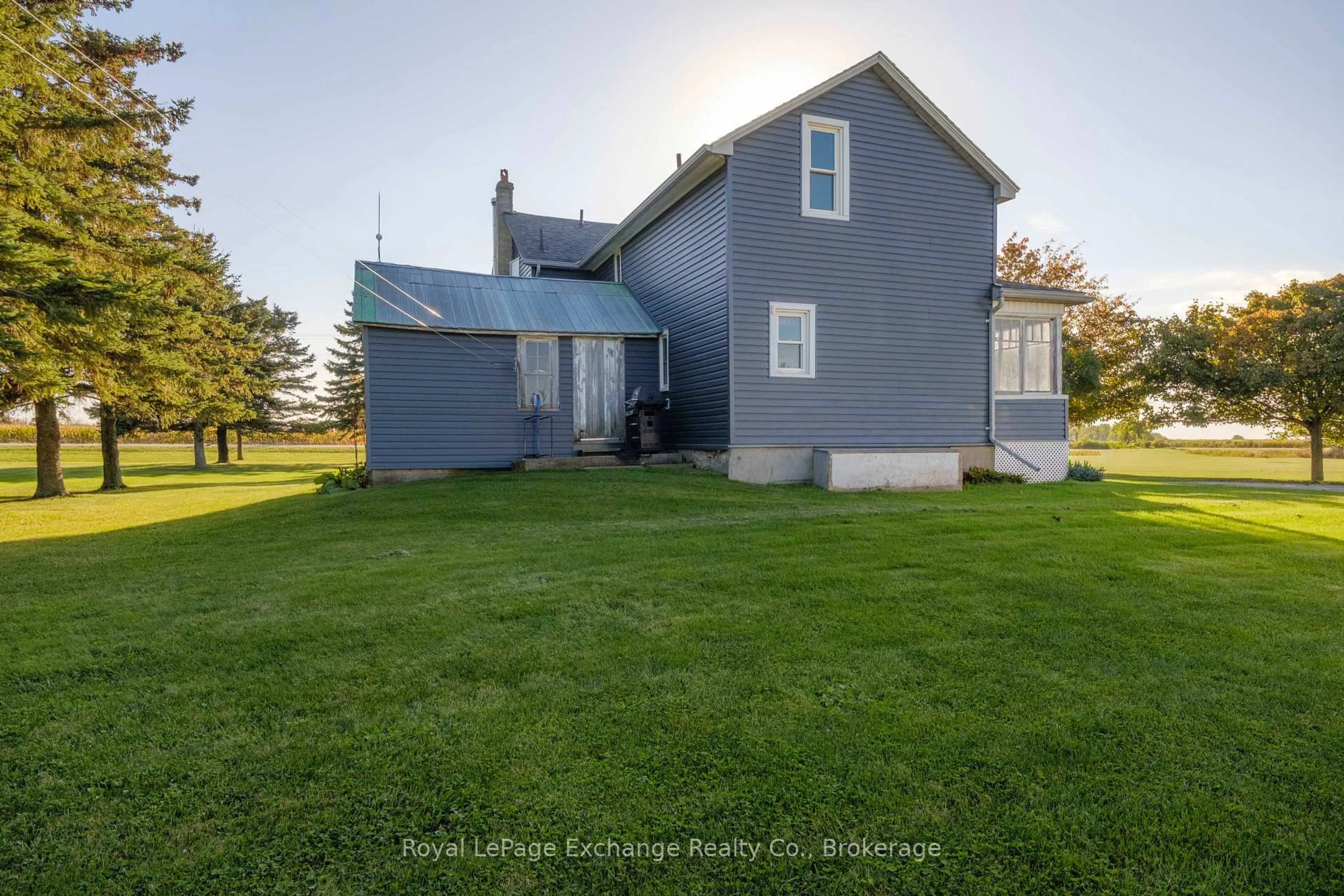 A pic from outside/outdoor area/front of a property/back of a property/a pic from drone, unknown for 3898 Bruce Rd 6 Rd, Huron-Kinloss Ontario N0G 2R0