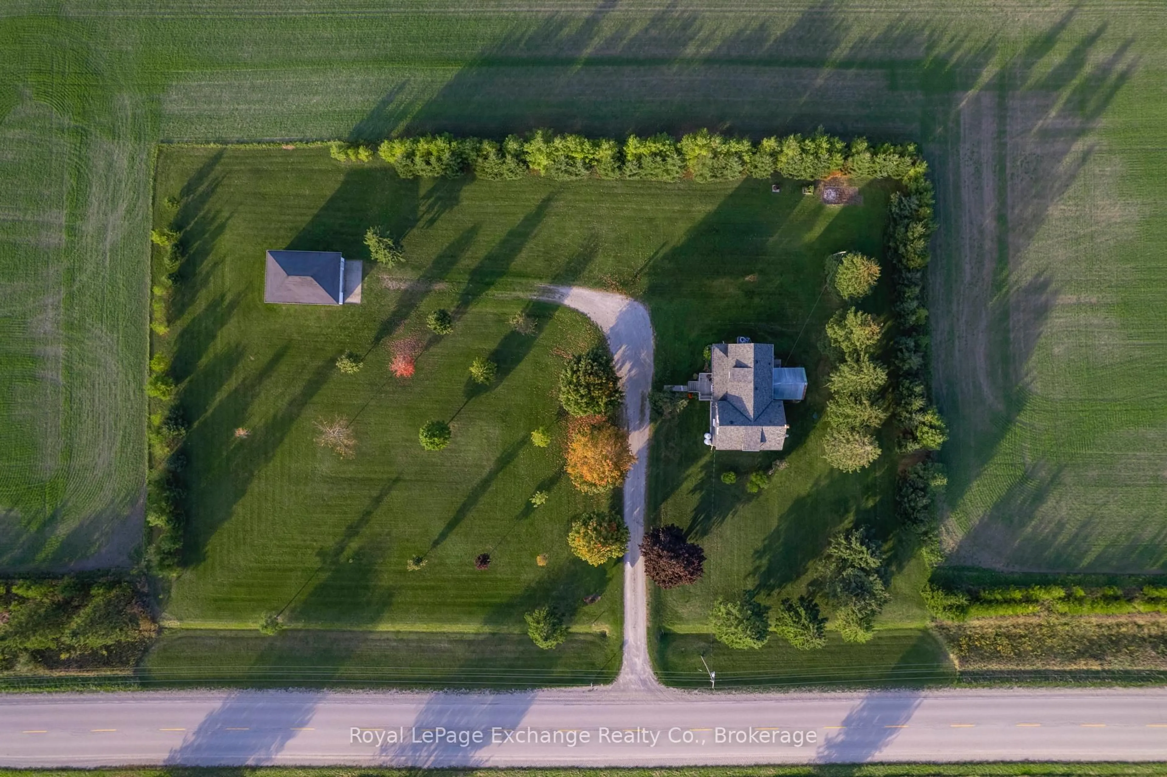 A pic from outside/outdoor area/front of a property/back of a property/a pic from drone, street for 3898 Bruce Rd 6 Rd, Huron-Kinloss Ontario N0G 2R0