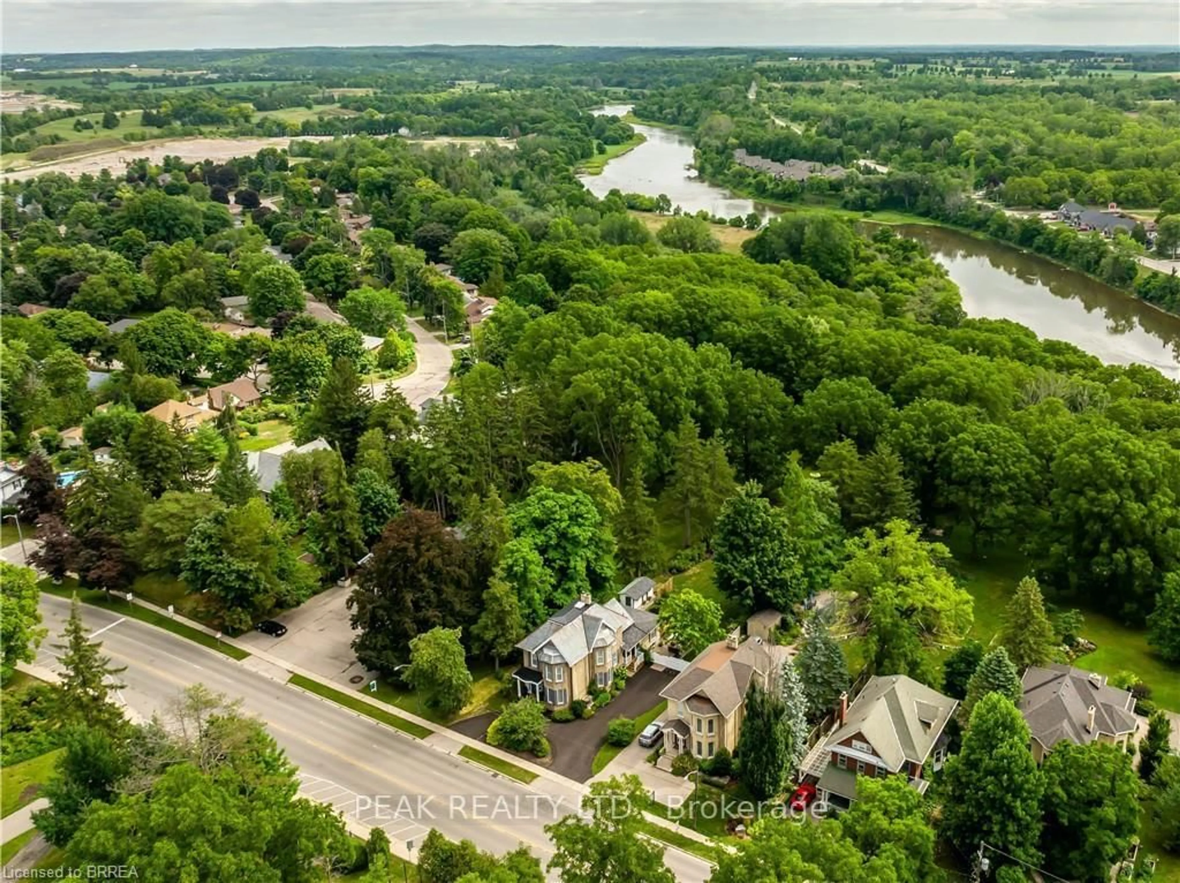 A pic from outside/outdoor area/front of a property/back of a property/a pic from drone, water/lake/river/ocean view for 197 Grand River St, Brant Ontario N3L 2N2