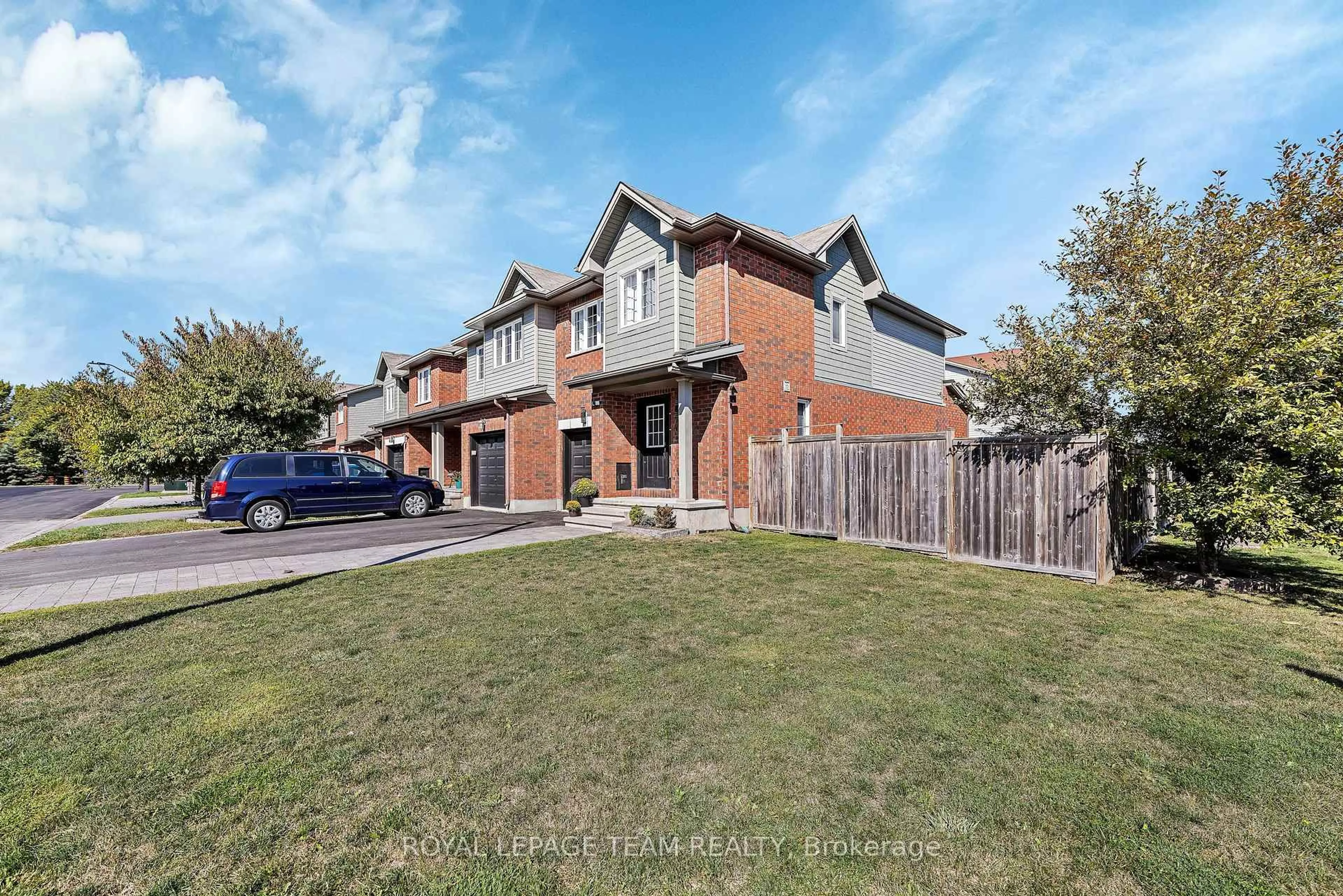 Home with brick exterior material, street for 430 Haresfield Crt, Ottawa Ontario K4M 0B6