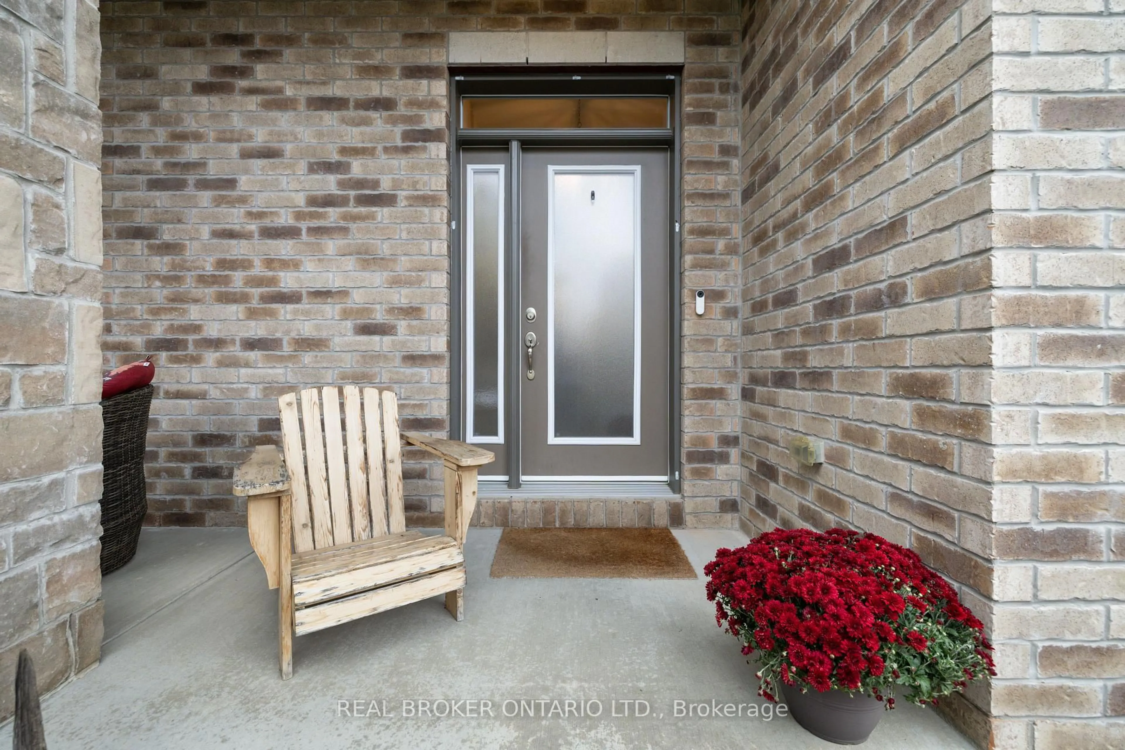 Indoor entryway for 103 Dulmage Cres, Carleton Place Ontario K7C 0E6
