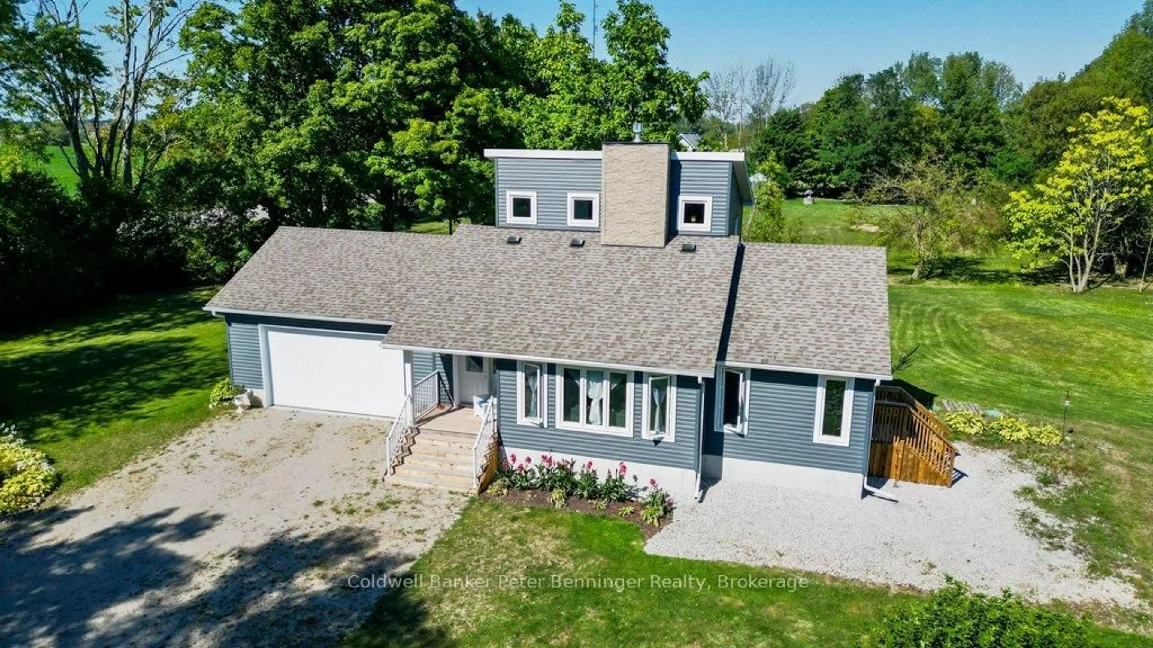 A pic from outside/outdoor area/front of a property/back of a property/a pic from drone, unknown for 3072 Bruce Road 1, R.R. #2 Rd, Brockton Ontario N0G 1J0