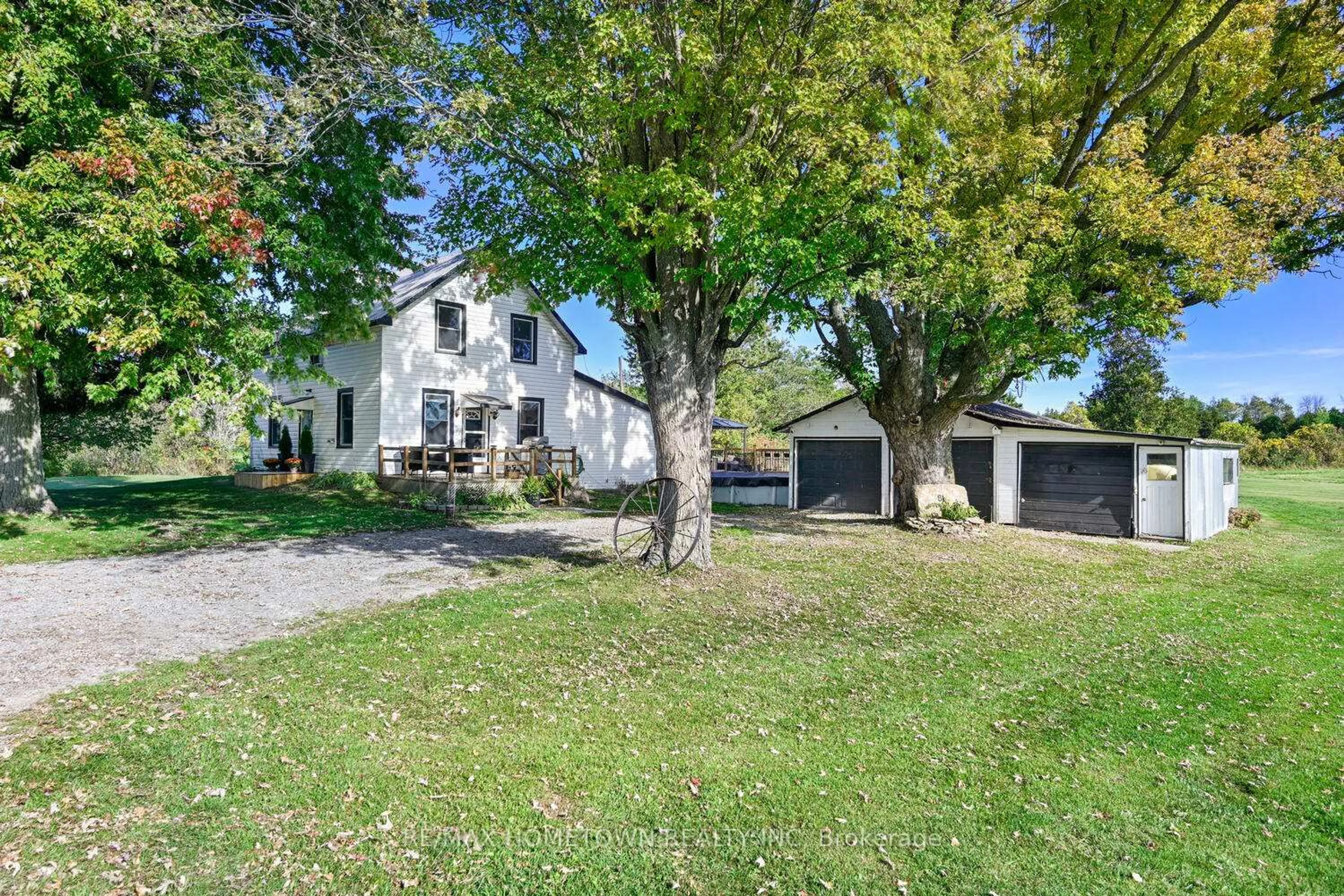 A pic from outside/outdoor area/front of a property/back of a property/a pic from drone, street for 81 HARD ISLAND Rd, Athens Ontario K0E 1B0
