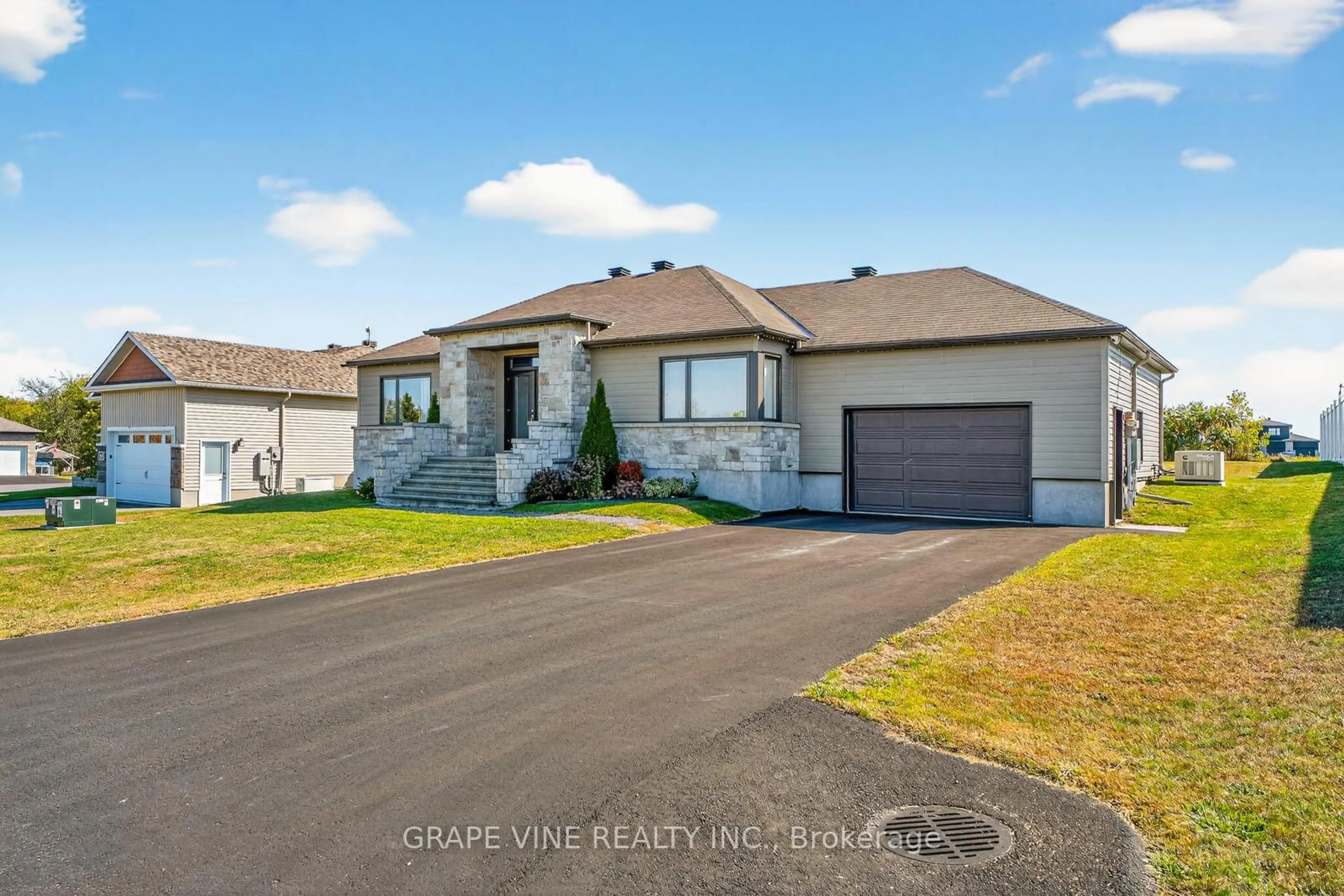 Unknown for 18 Calco Cres, North Stormont Ontario K0C 1W0