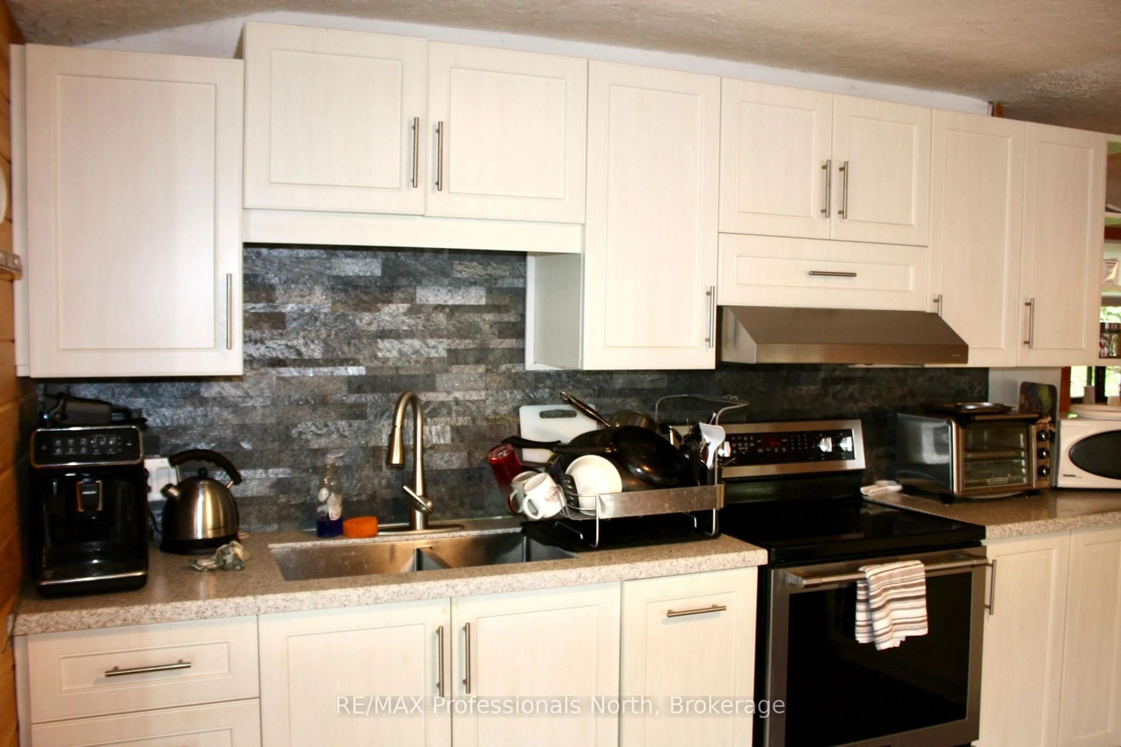 Unknown for 388 Island 38, Havelock-Belmont-Methuen Ontario K0L 2H0