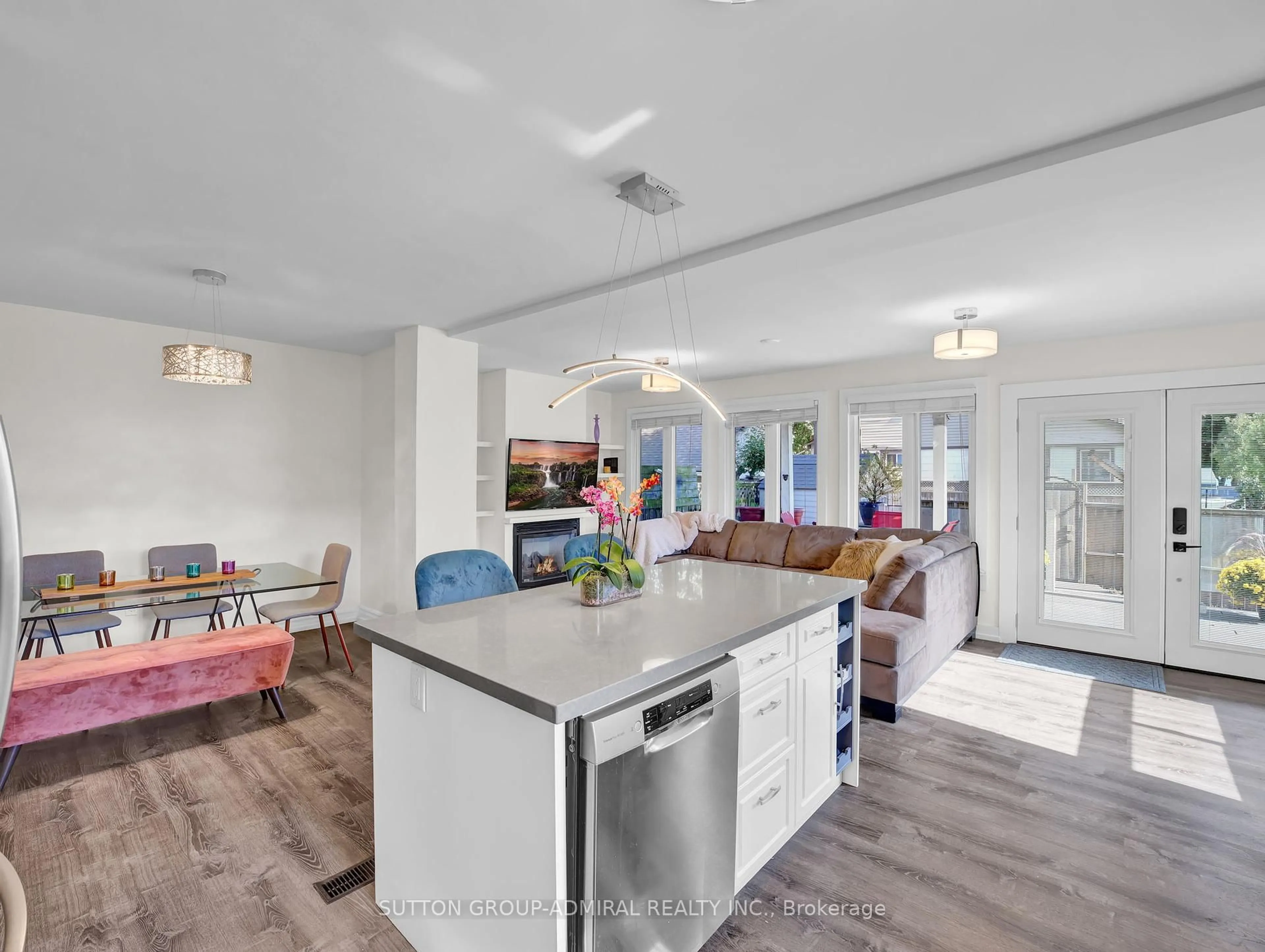 Open concept kitchen, unknown for 365 Beach Blvd, Hamilton Ontario L8H 6W6