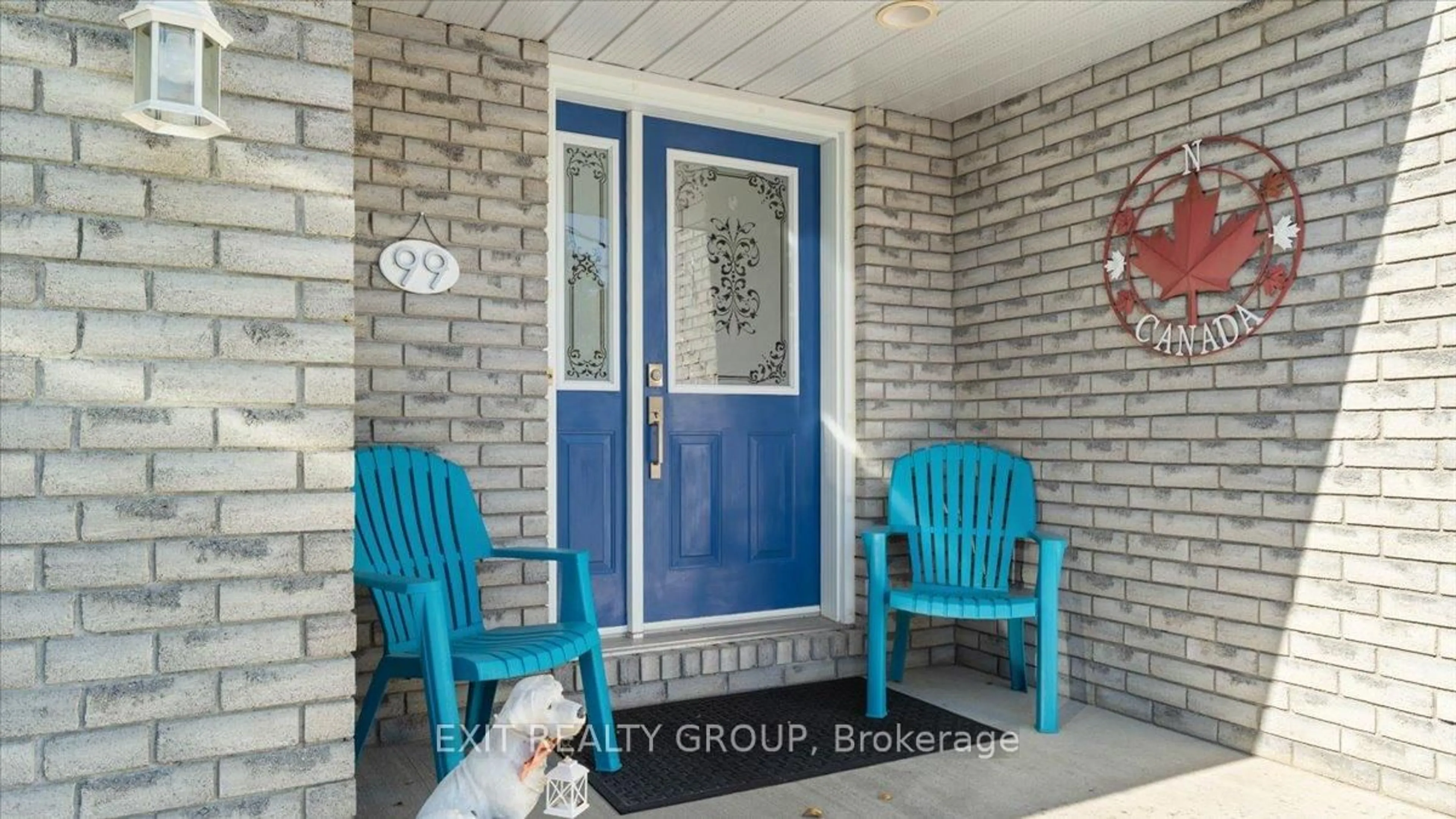 Indoor entryway for 99 North Trent St, Hastings Ontario K0K 2C0