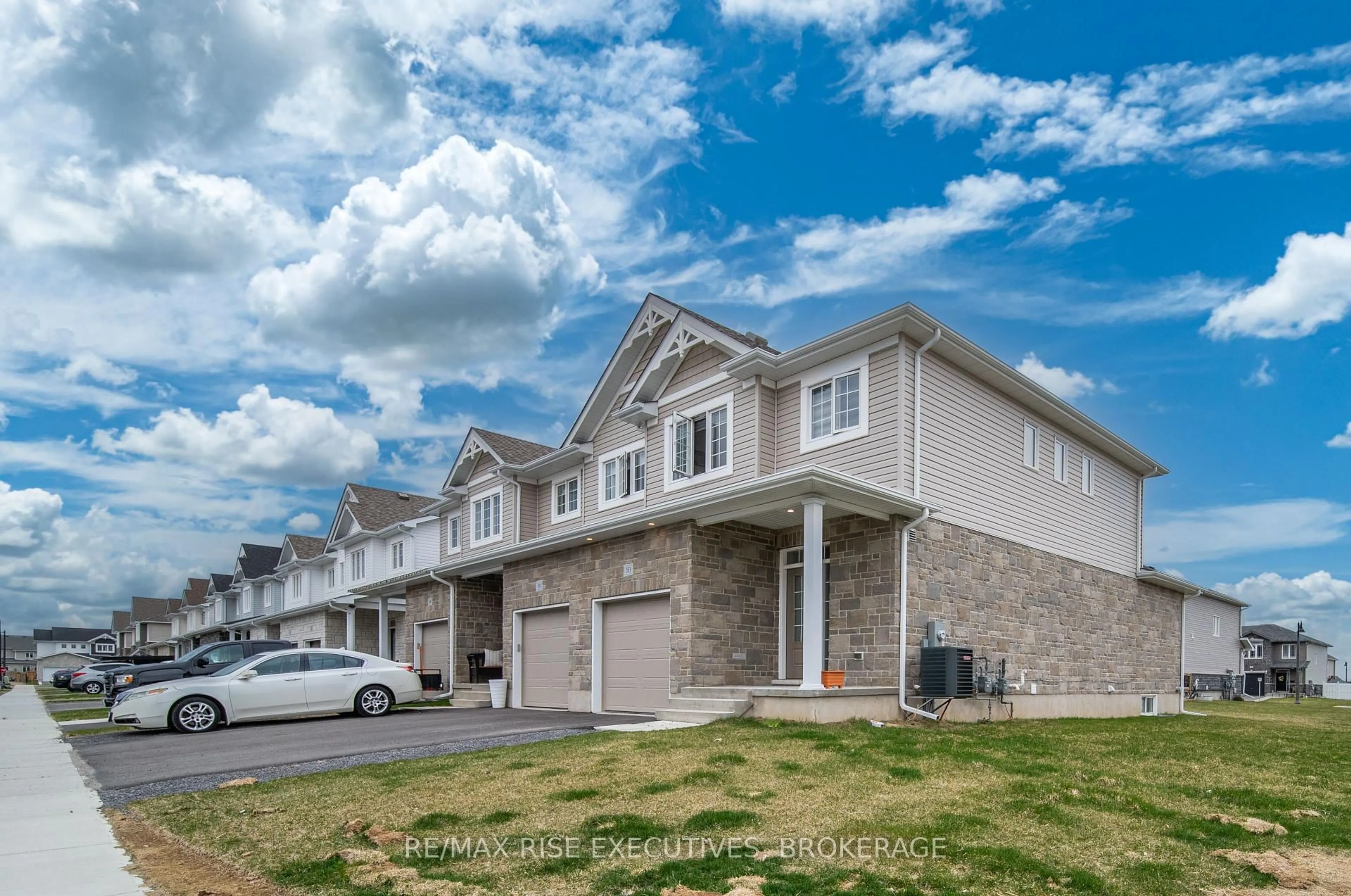 A pic from outside/outdoor area/front of a property/back of a property/a pic from drone, street for 353 Buckthorn Dr, Kingston Ontario K7P 0S1