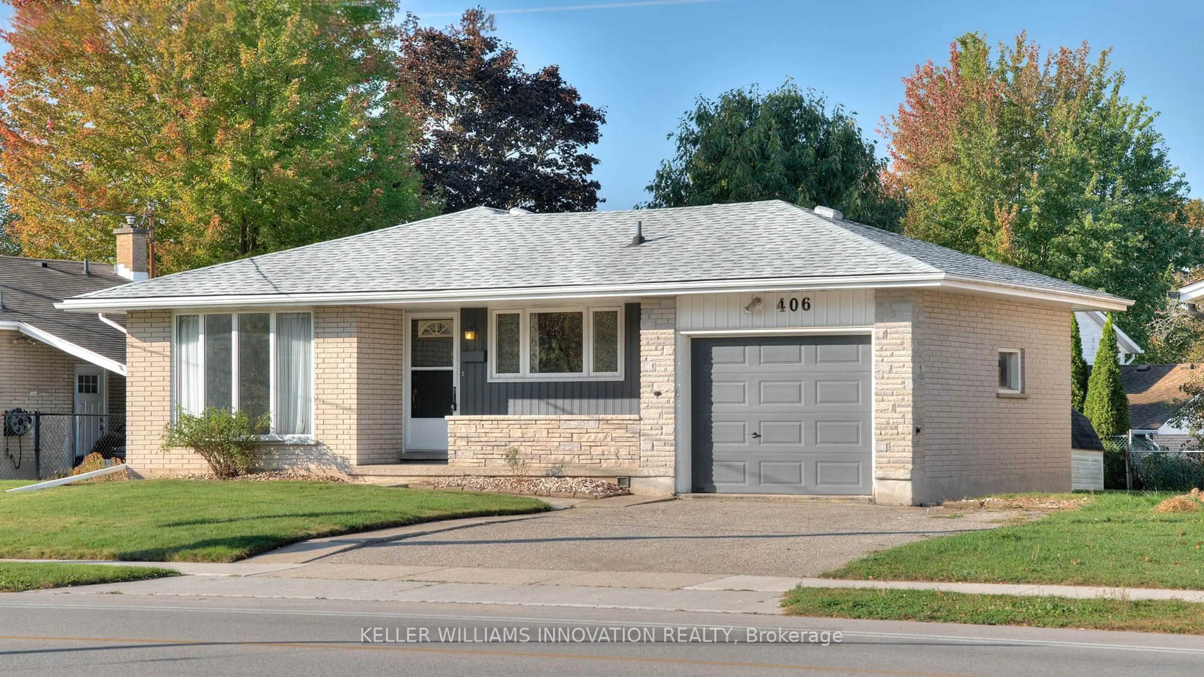 Home with vinyl exterior material, street for 406 Franklin St, Kitchener Ontario N2A 1Z1