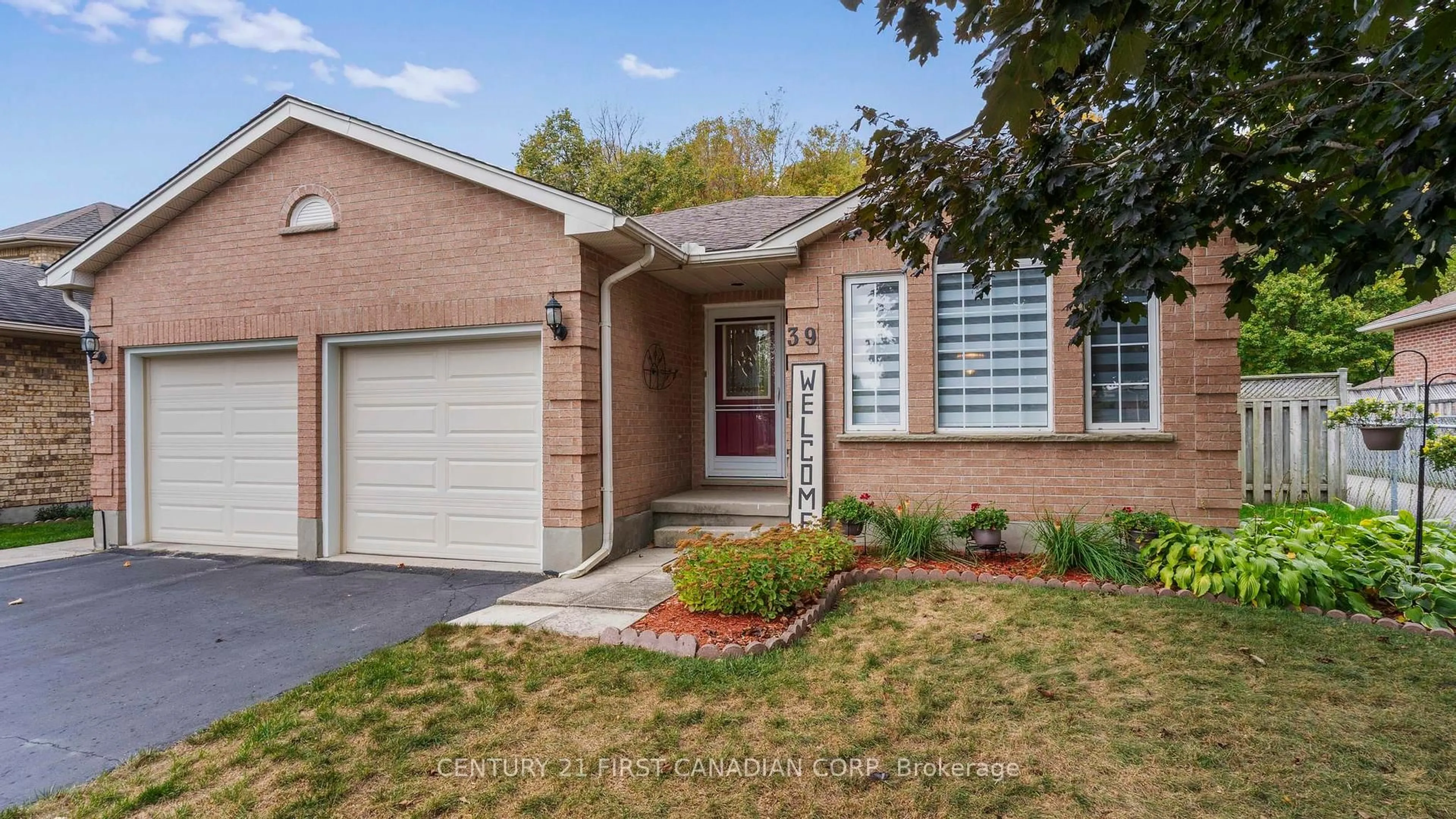 Home with brick exterior material, street for 39 Yarmouth Dr, London East Ontario N5V 4T8