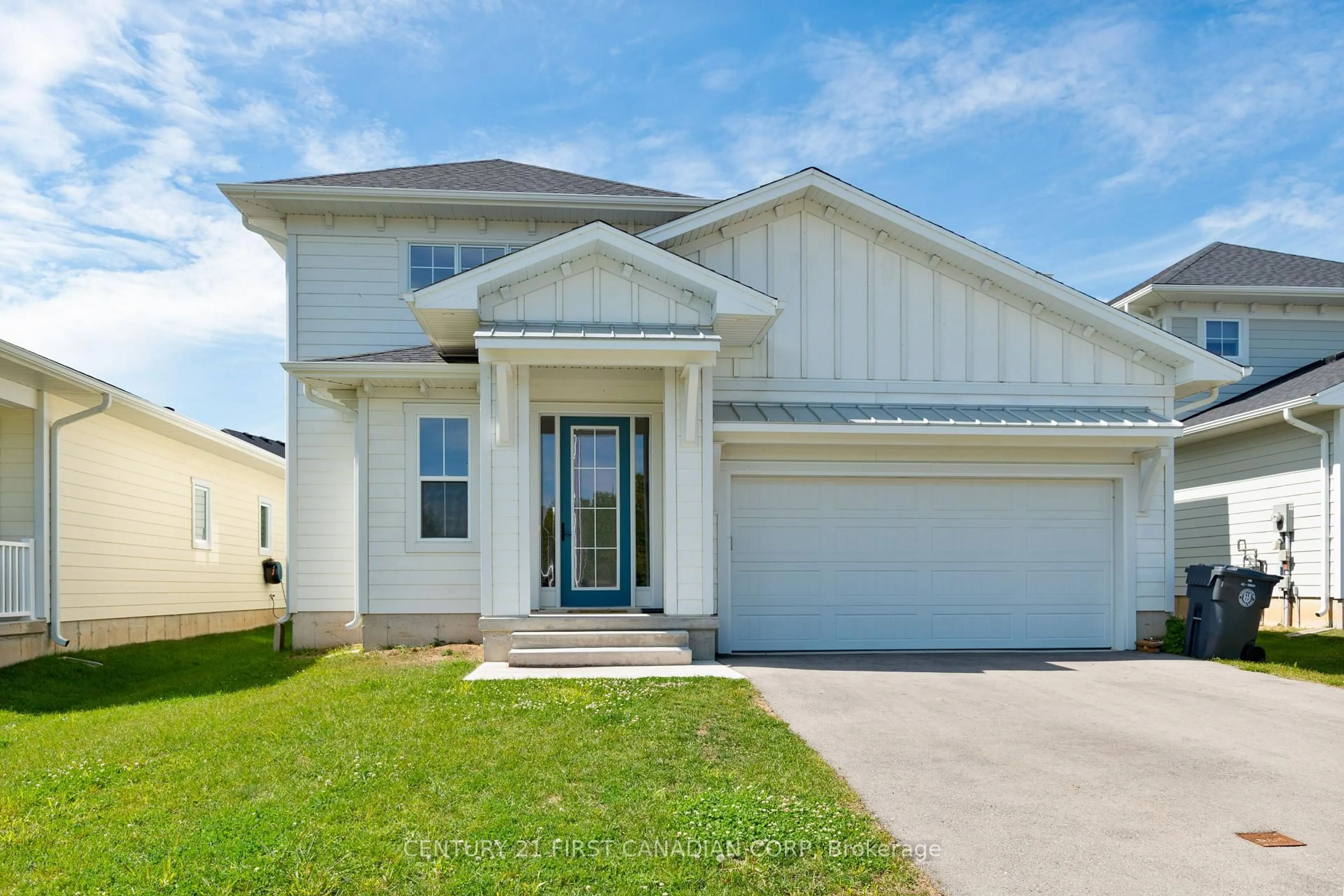 Home with vinyl exterior material, street for 116 Sandcastle Key, Central Elgin Ontario N5L 0B5