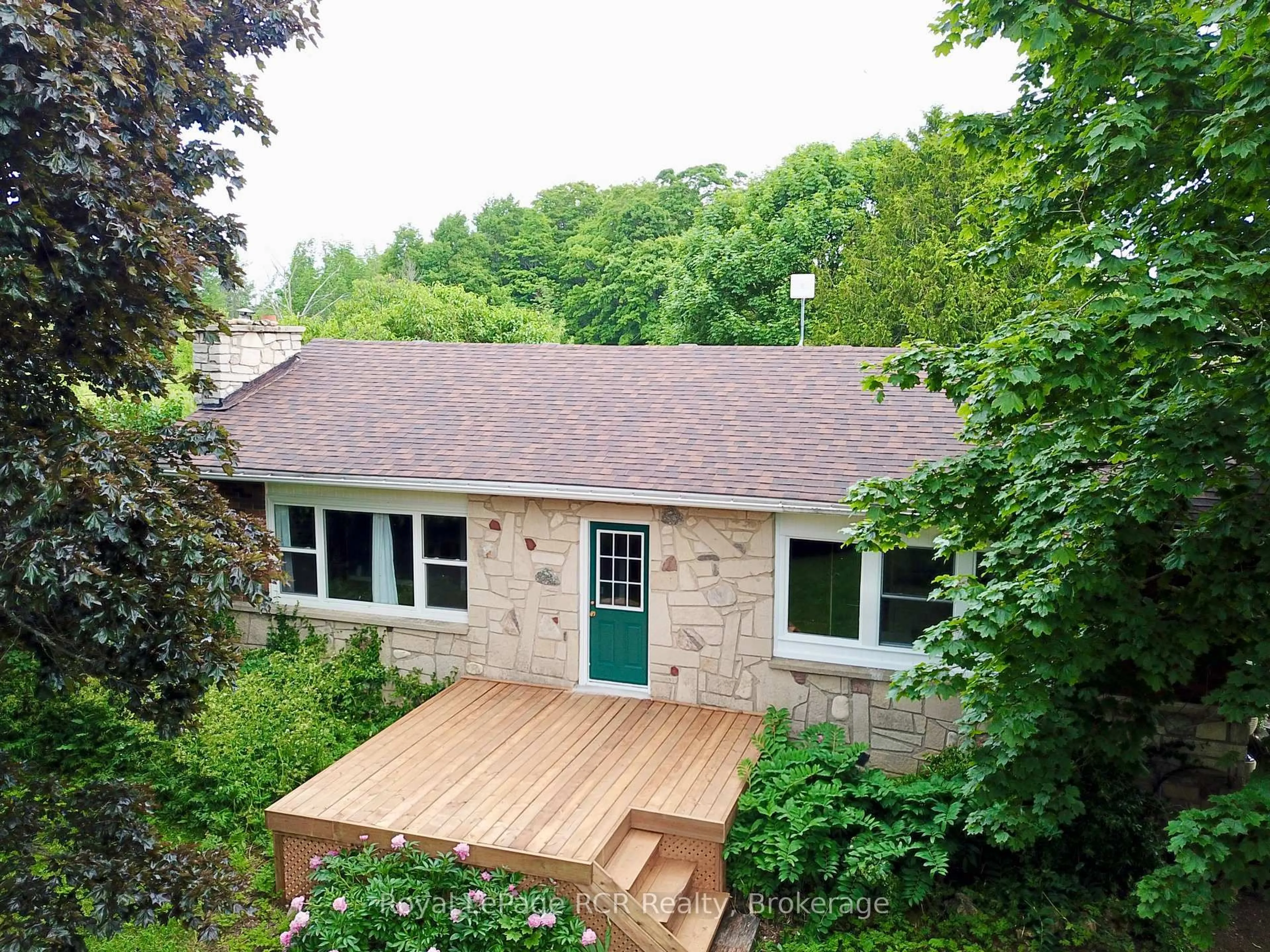A pic from outside/outdoor area/front of a property/back of a property/a pic from drone, unknown for 158 Forty Hills Rd, Northern Bruce Peninsula Ontario N0H 1W0