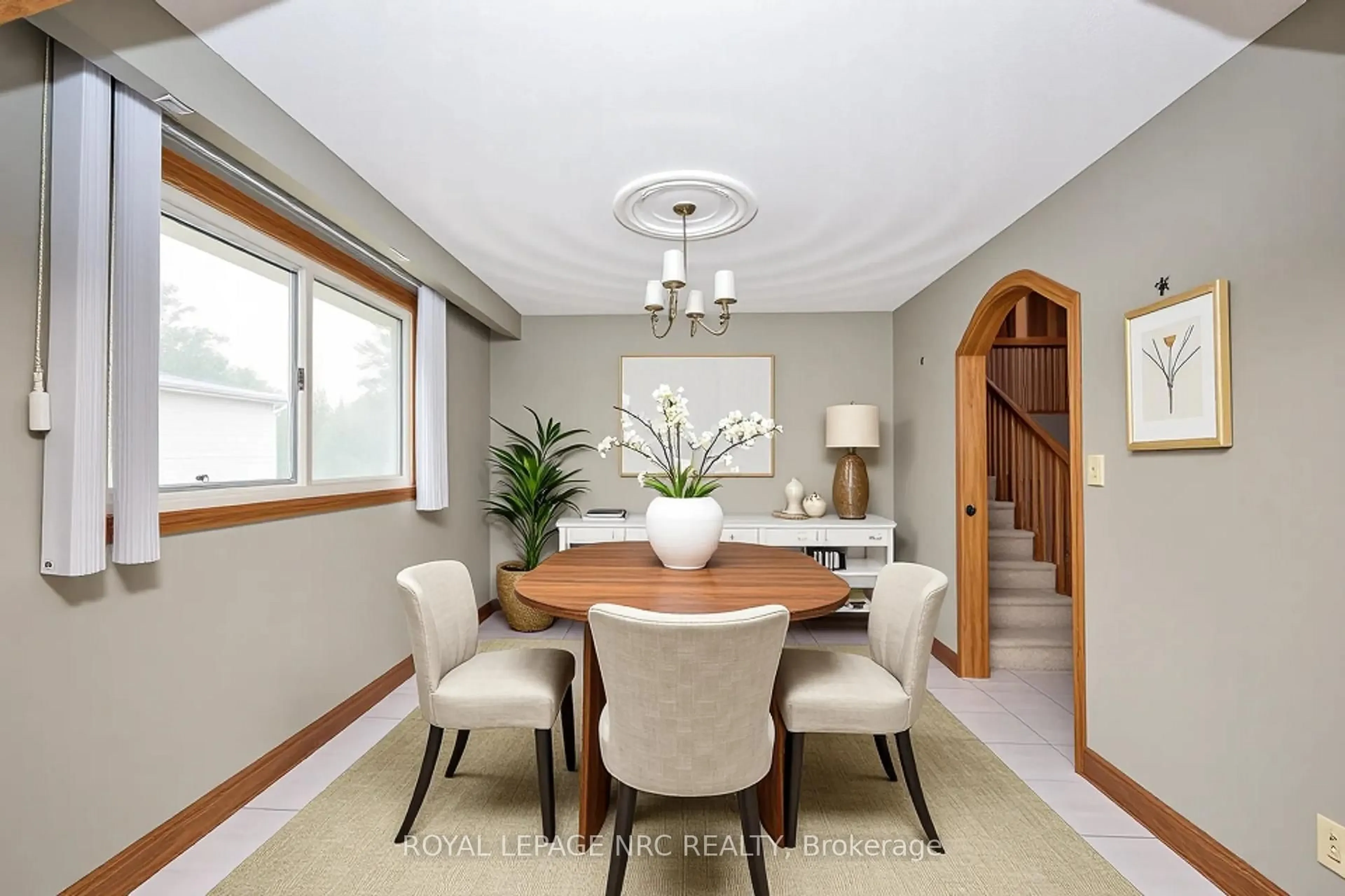 Dining room, unknown for 27 Orlando Dr, St. Catharines Ontario L2N 6V5