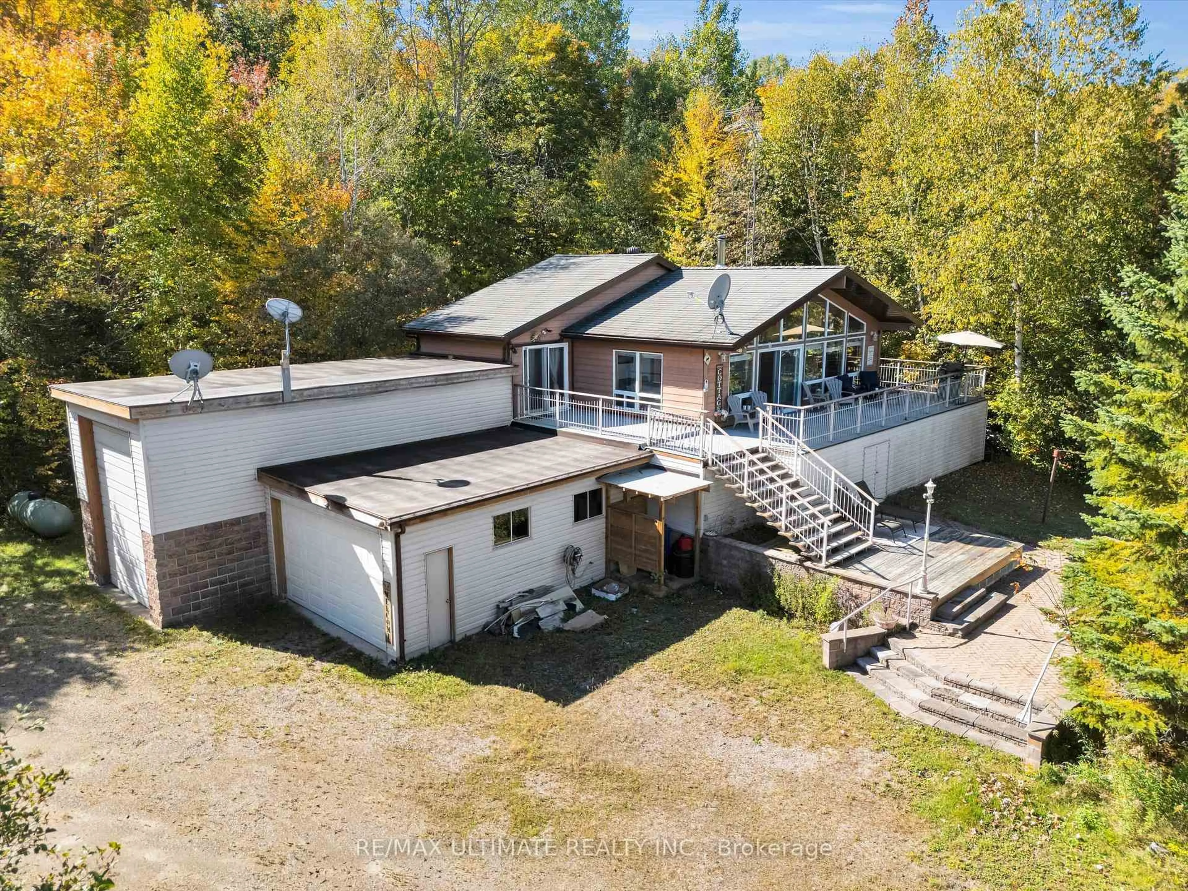 A pic from outside/outdoor area/front of a property/back of a property/a pic from drone, unknown for 343 Sherwood Dr, Perry Ontario P1H 2J6