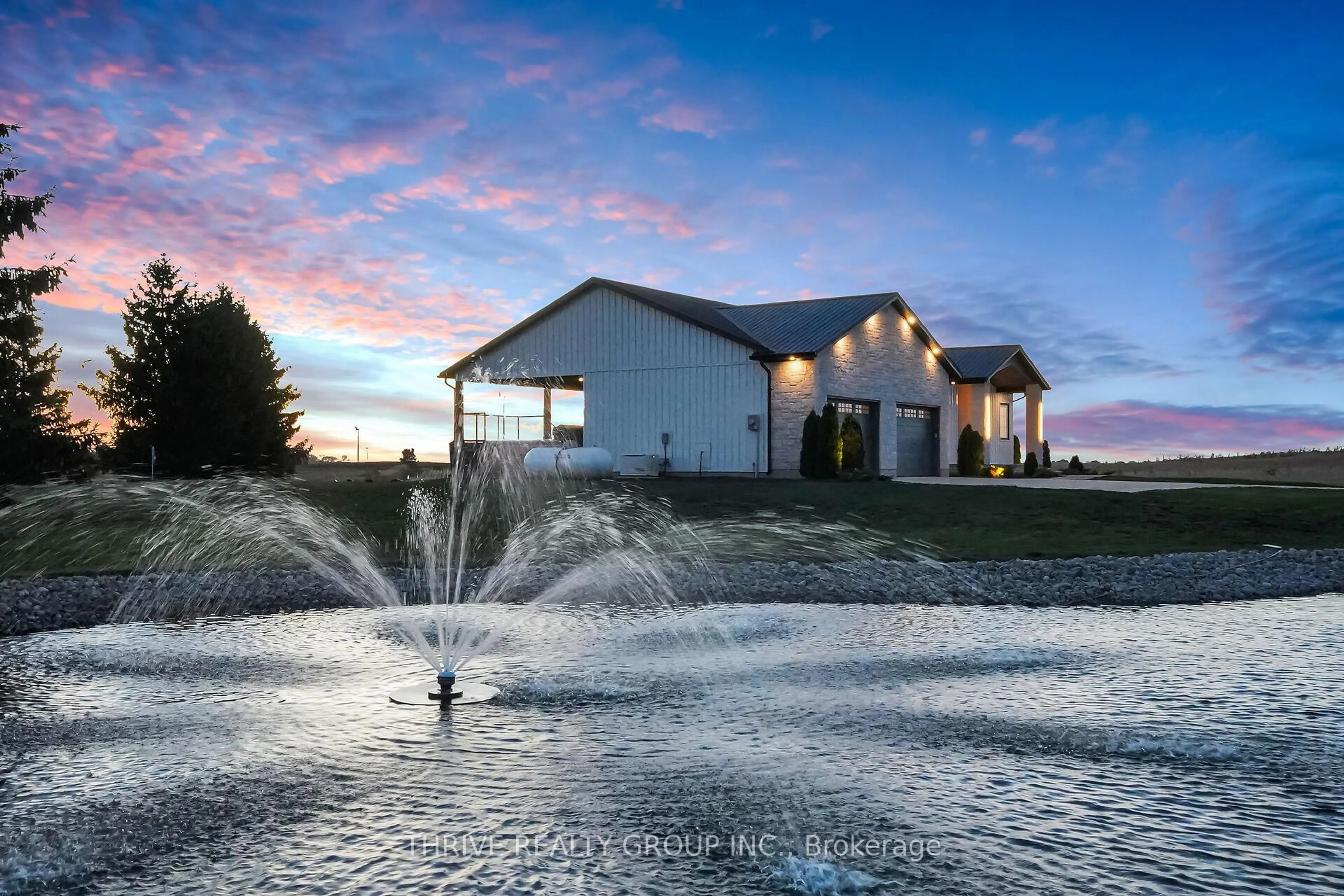 Unknown for 25451 Wood Rd, Adelaide Metcalfe Ontario N7G 3H6