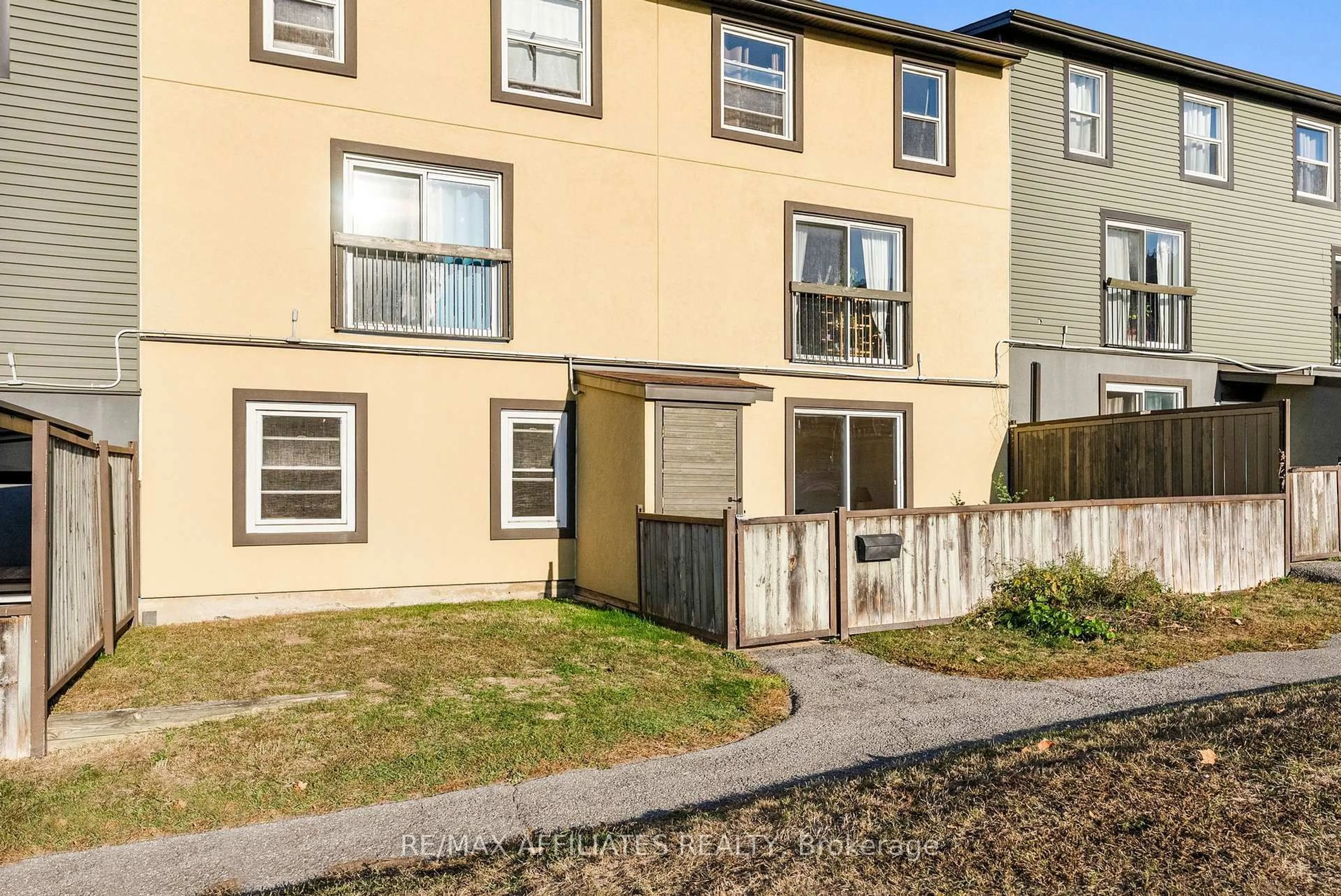 A pic from outside/outdoor area/front of a property/back of a property/a pic from drone, street for 1250 McWatters Rd #49, Ottawa Ontario K2C 3P5
