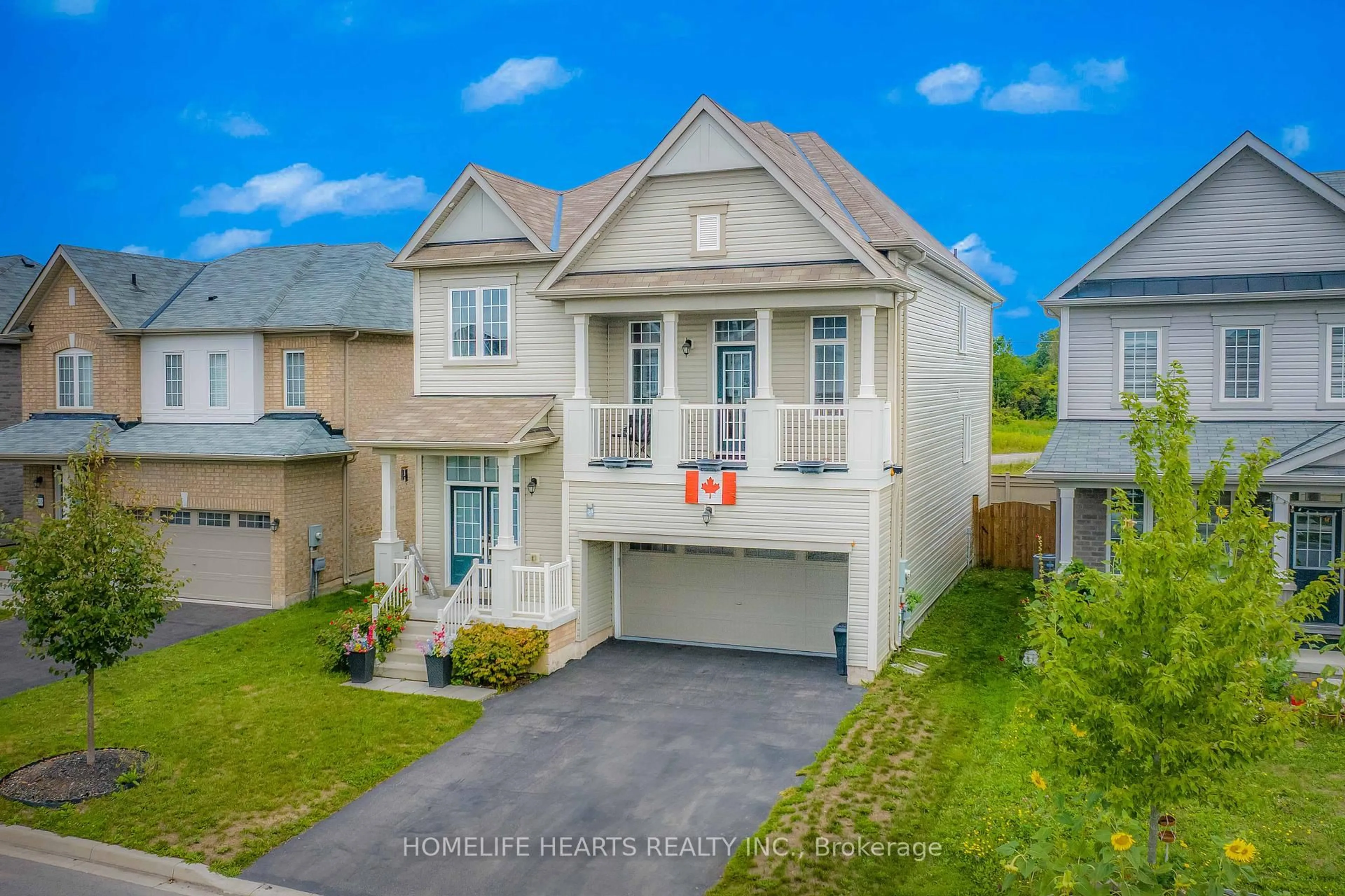 A pic from outside/outdoor area/front of a property/back of a property/a pic from drone, street for 36 Esther Cres, Thorold Ontario L3B 0G1