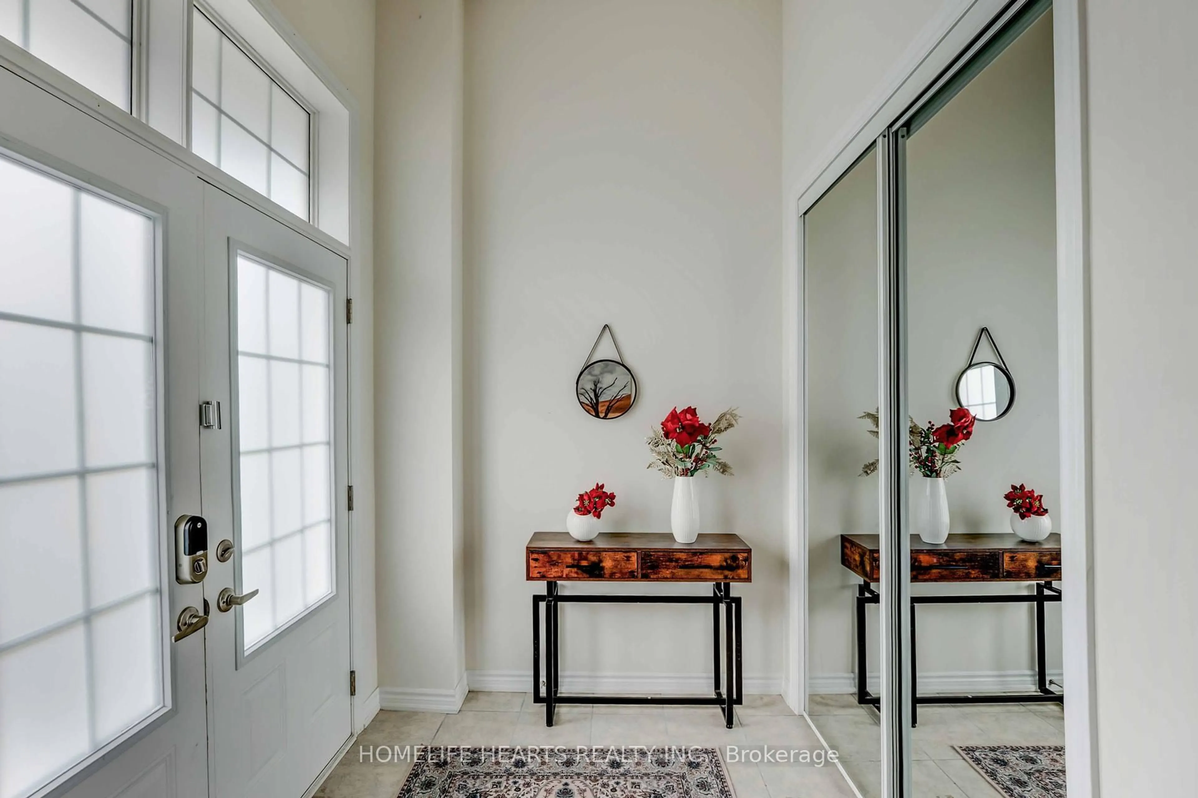 Indoor entryway for 36 Esther Cres, Thorold Ontario L3B 0G1