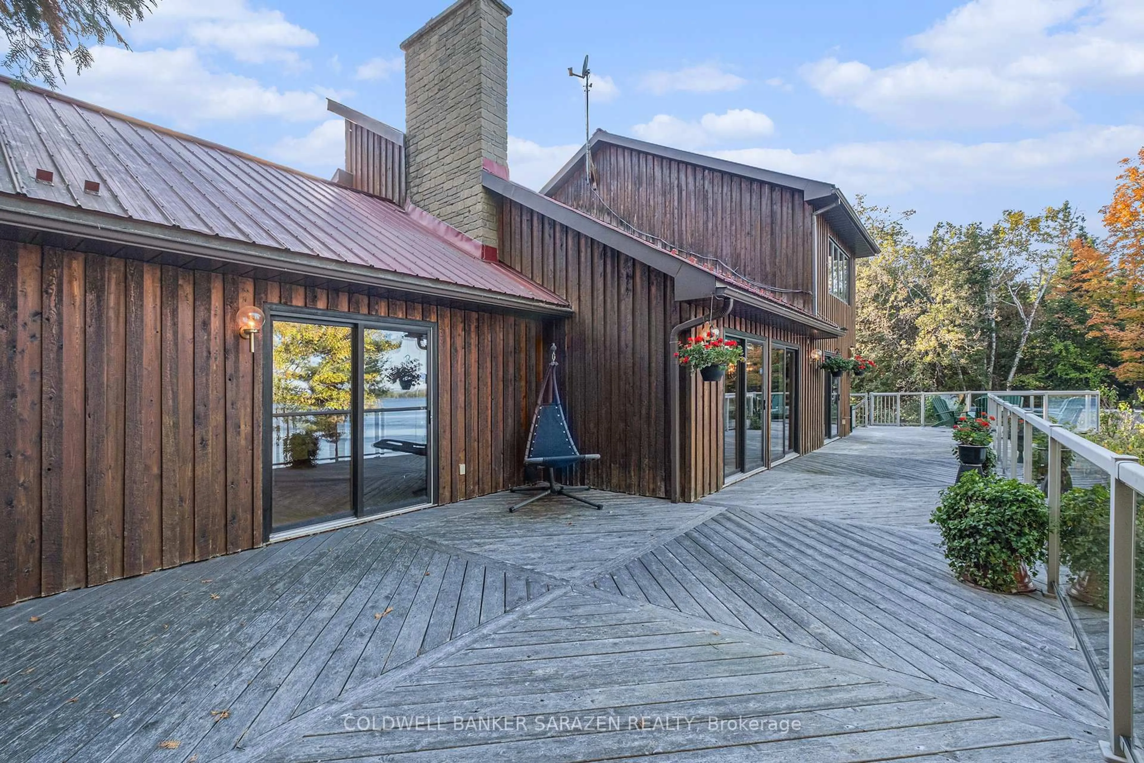 A pic from outside/outdoor area/front of a property/back of a property/a pic from drone, unknown for 188 Morris Island Dr, Ottawa Ontario K7S 3G7