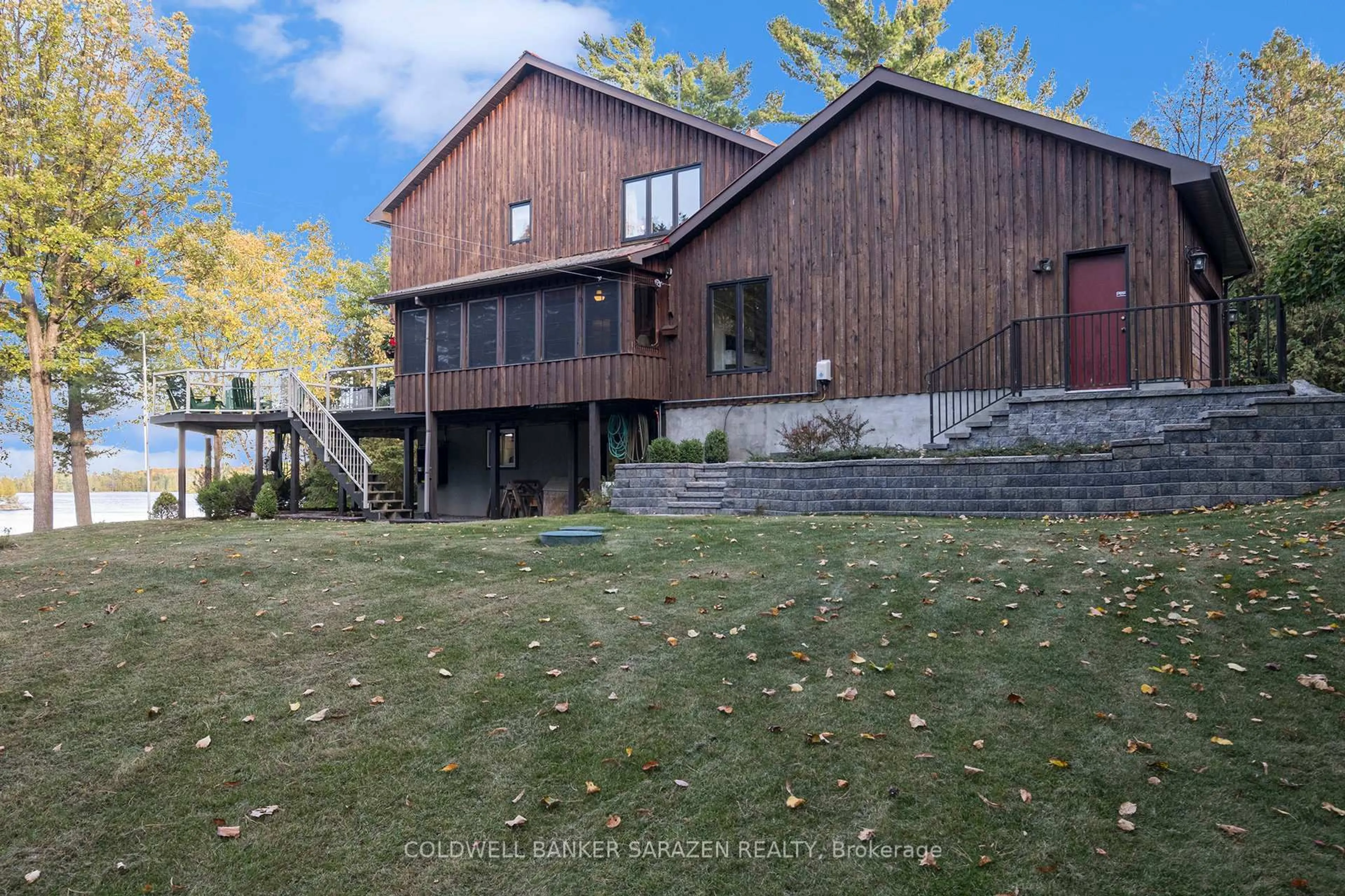 A pic from outside/outdoor area/front of a property/back of a property/a pic from drone, unknown for 188 Morris Island Dr, Ottawa Ontario K7S 3G7