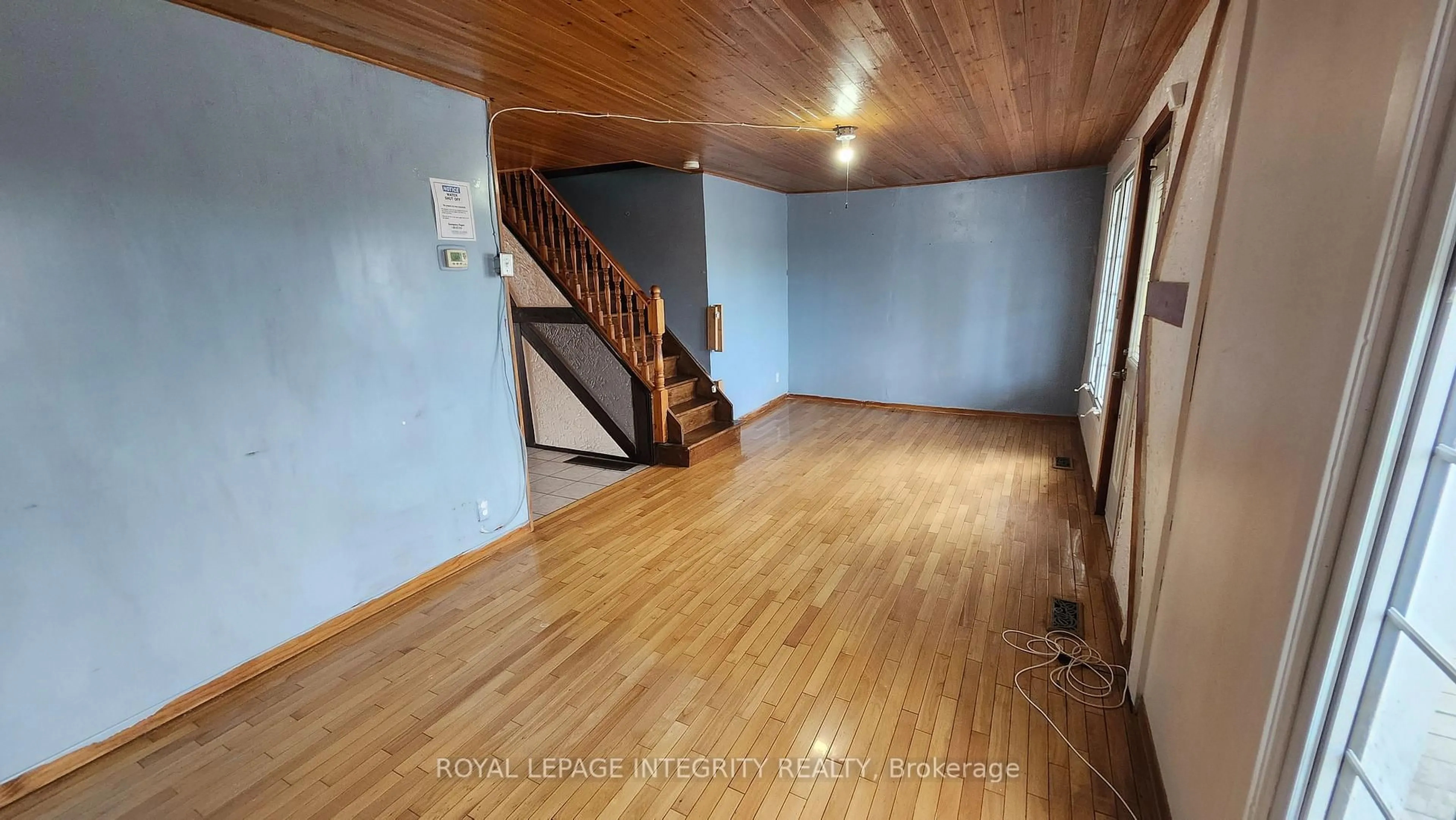 A pic of a room for 360 Ninth St, Cornwall Ontario K6J 3A7