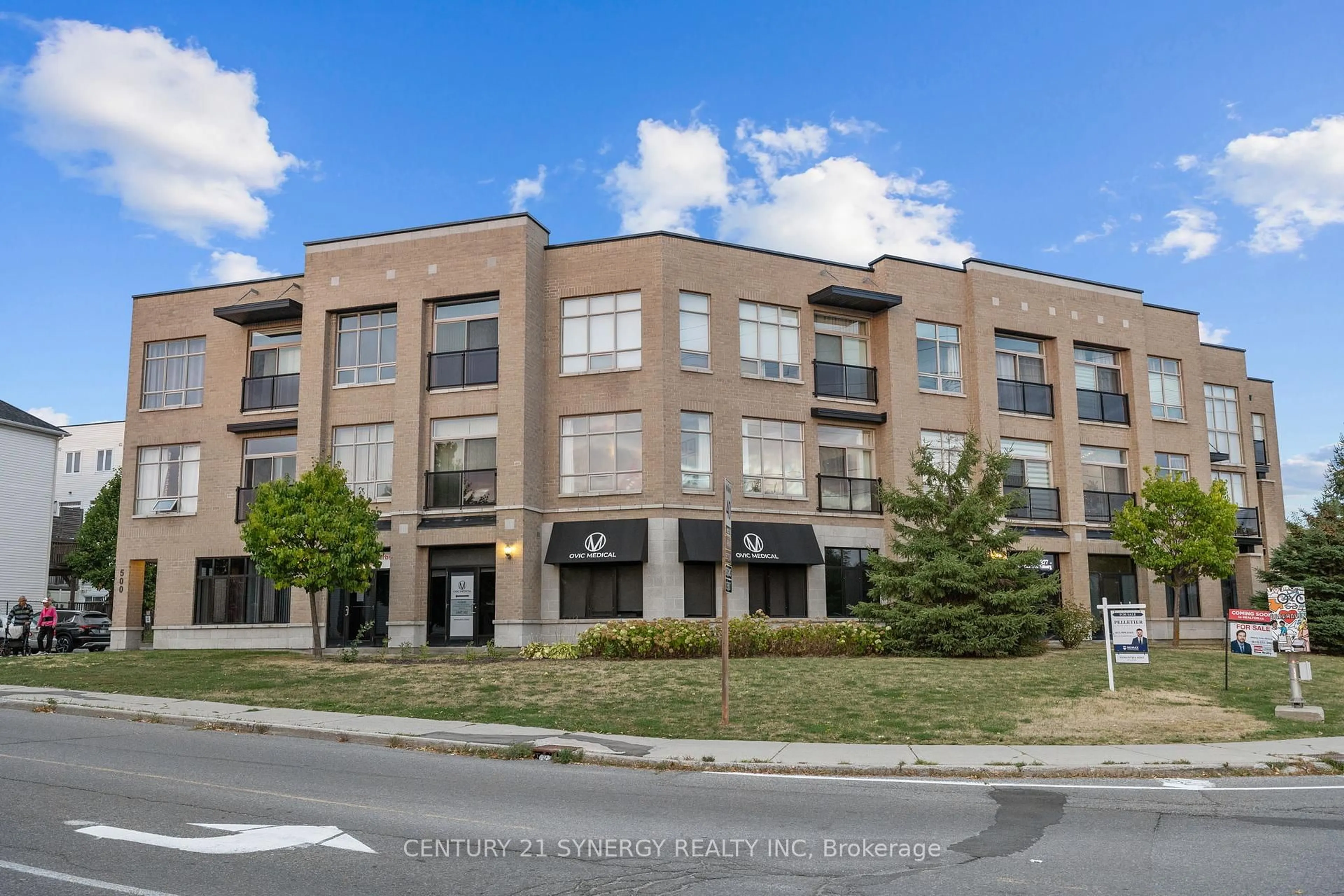 Unknown for 500 Claridge Dr #203, Ottawa Ontario K2J 3G5