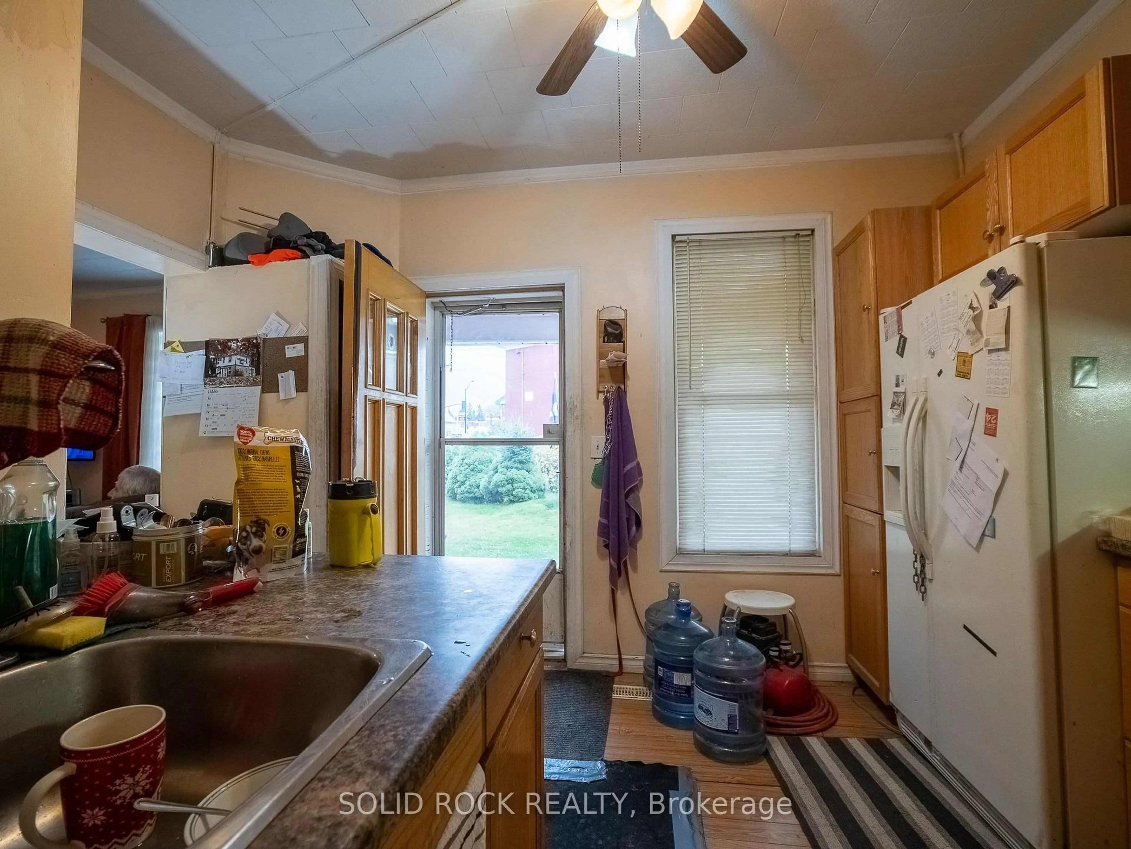 Unknown for 98 Elmsley St, Smiths Falls Ontario K7A 2H2