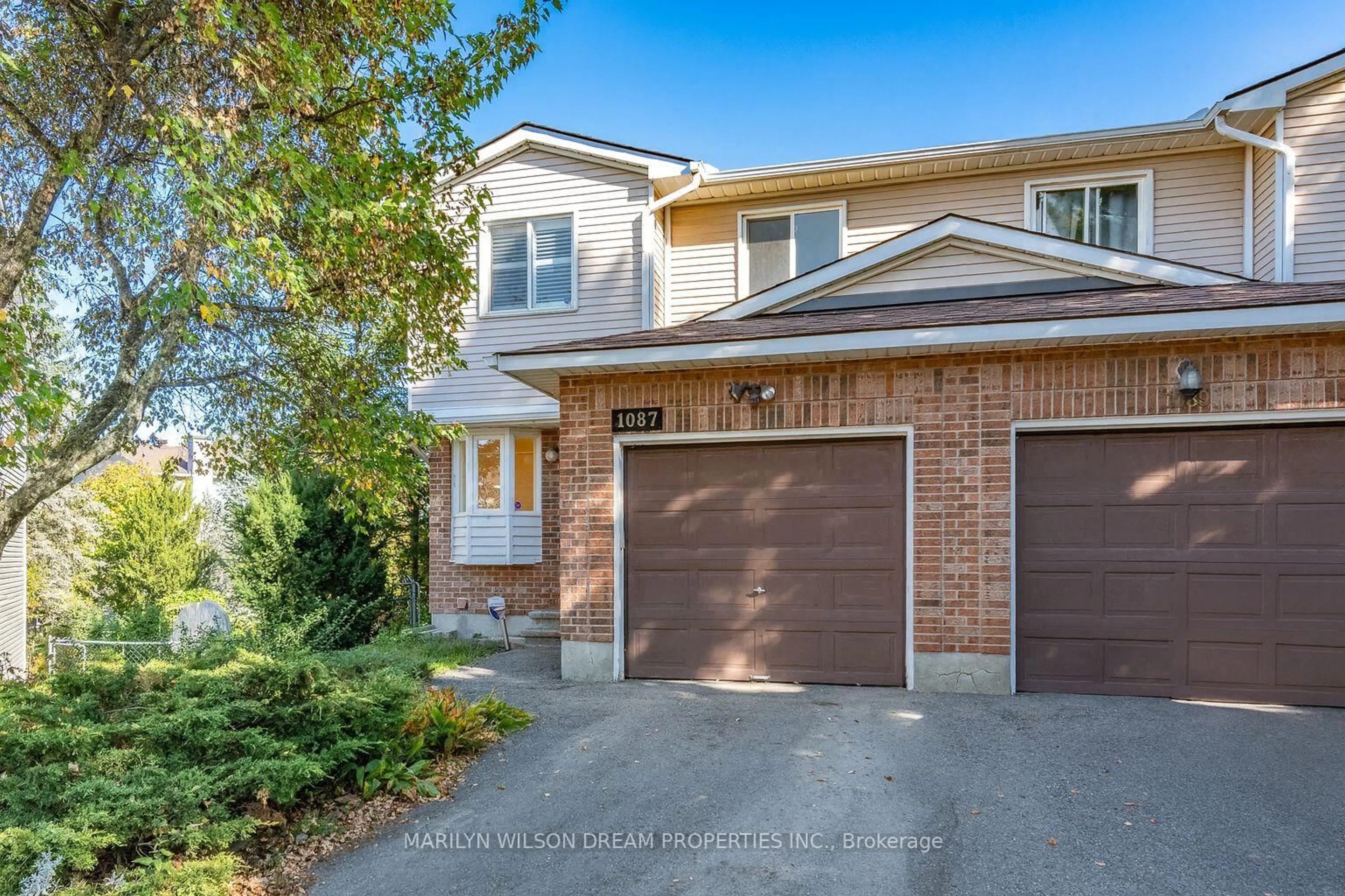 Home with brick exterior material, street for 1087 Des Ormes Pl, Ottawa Ontario K1C 5L8