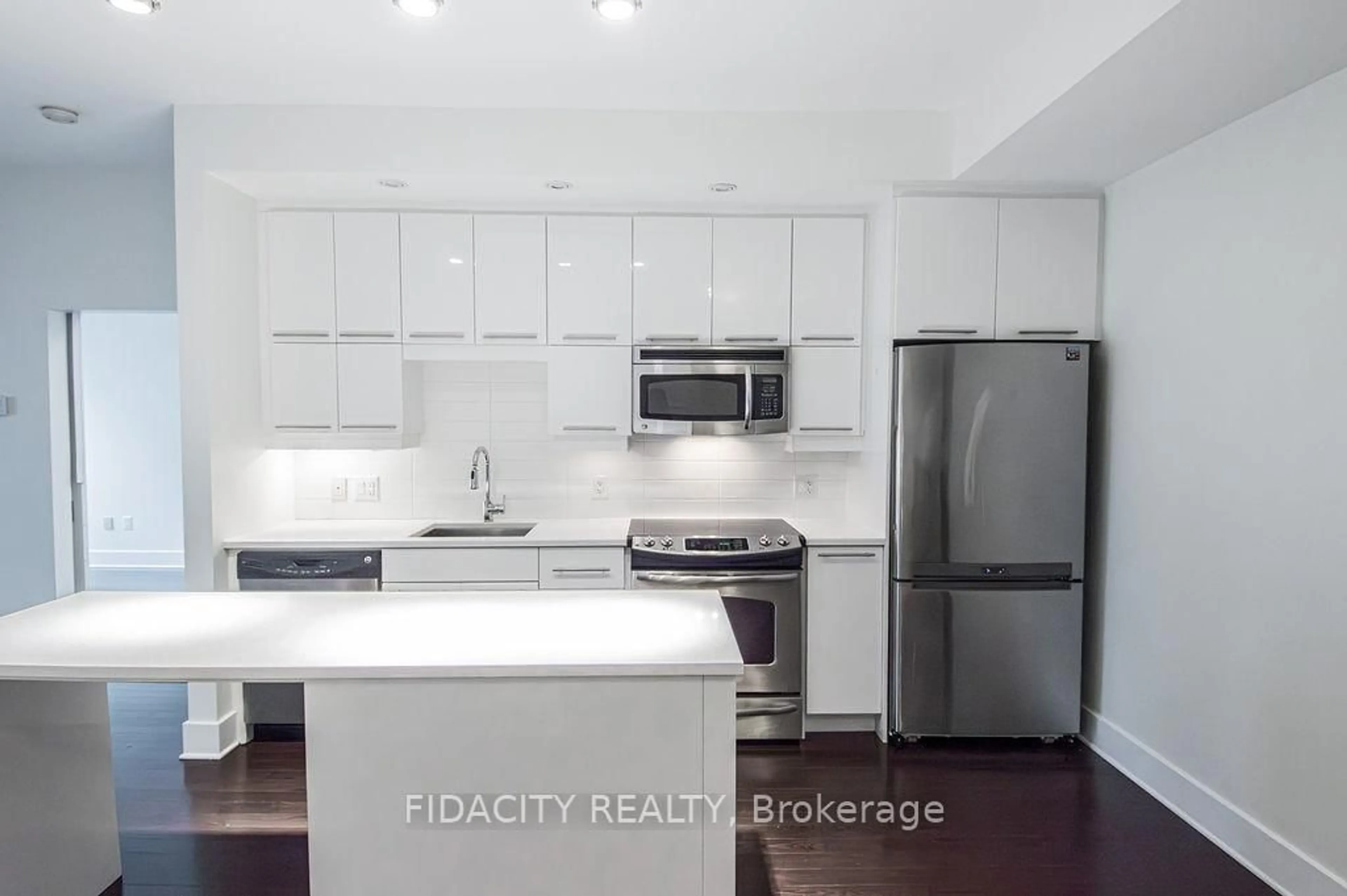 Unknown for 101 Richmond Rd #320, Ottawa Ontario K1Z 0A6