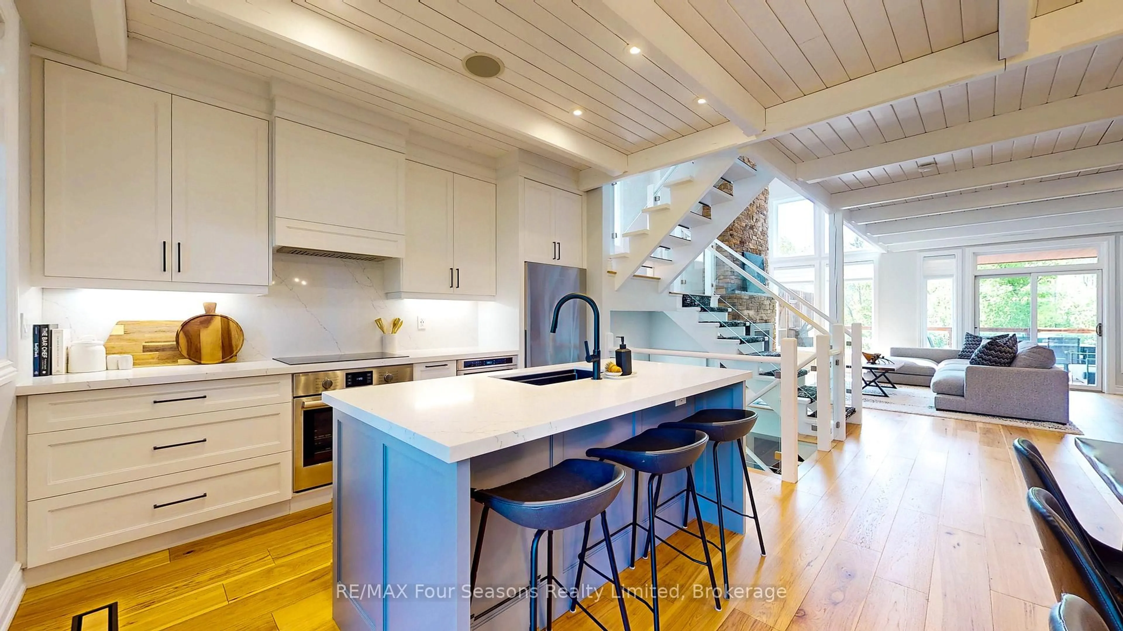 Open concept kitchen, unknown for 214 BLUESKI GEORGE Cres #26, Blue Mountains Ontario L9Y 0V5