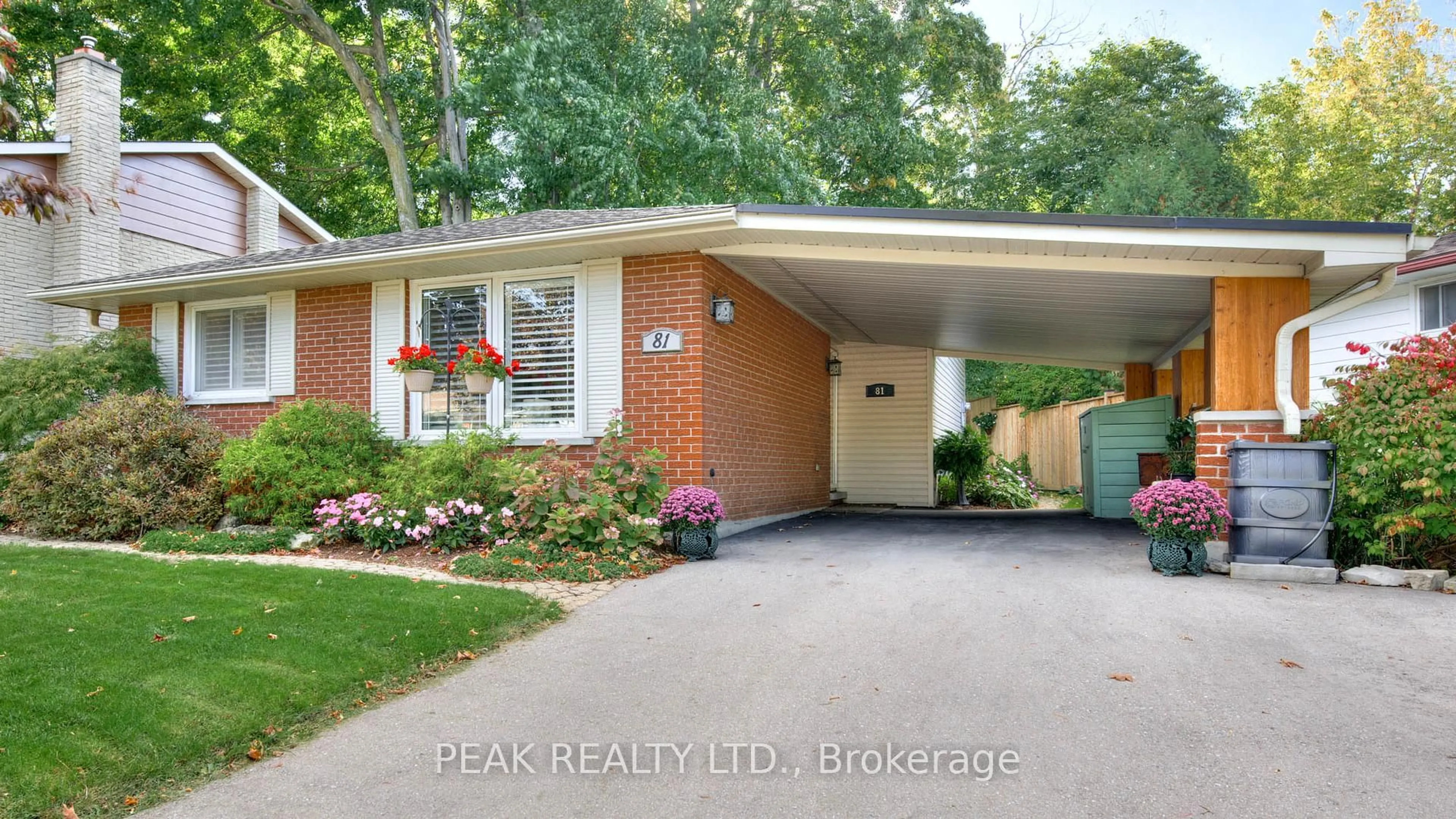 Home with brick exterior material, street for 81 Cherry Hill Dr, Kitchener Ontario N2E 1N5