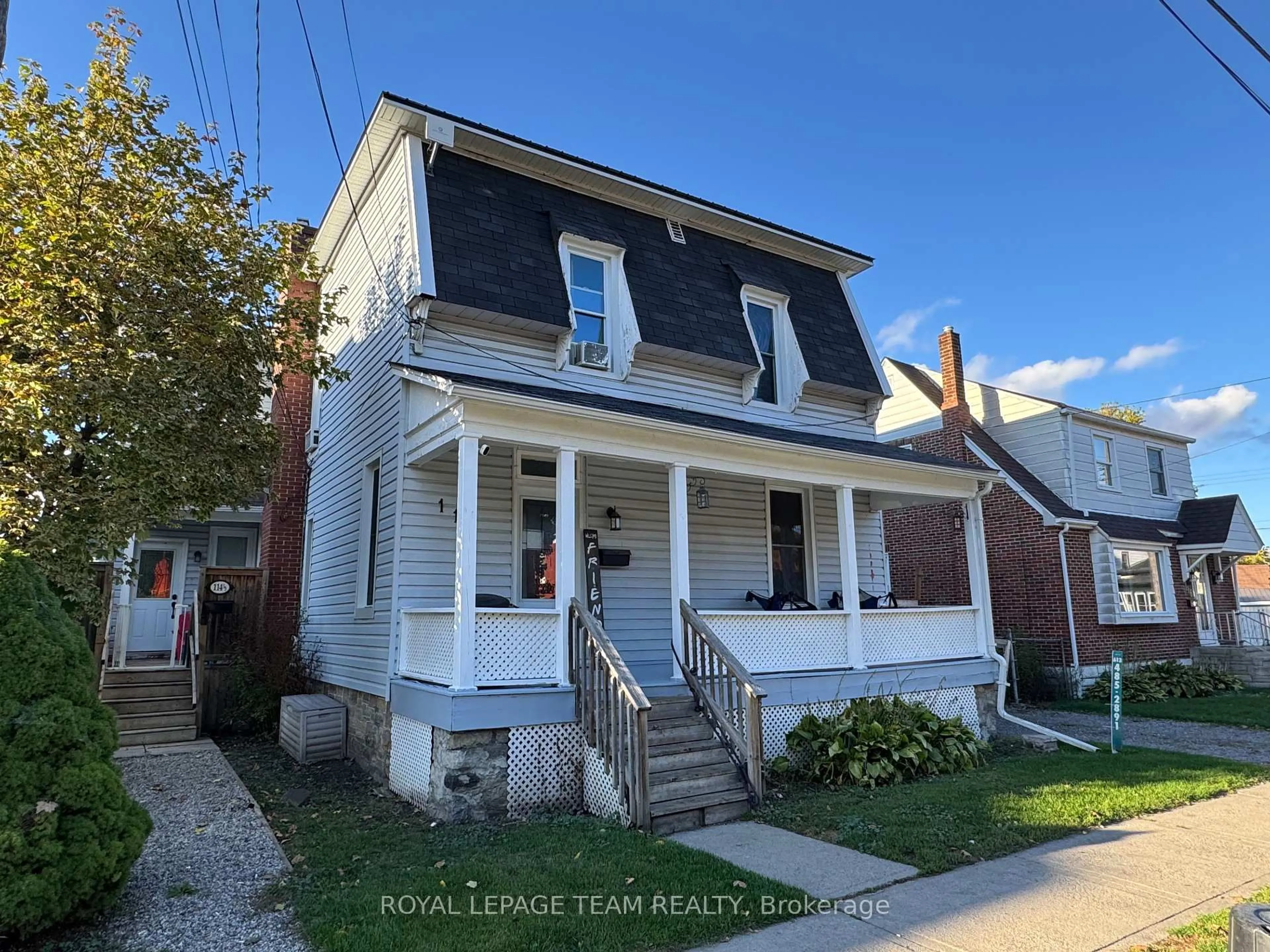 Unknown for 114 Main St, Smiths Falls Ontario K7A 1B2