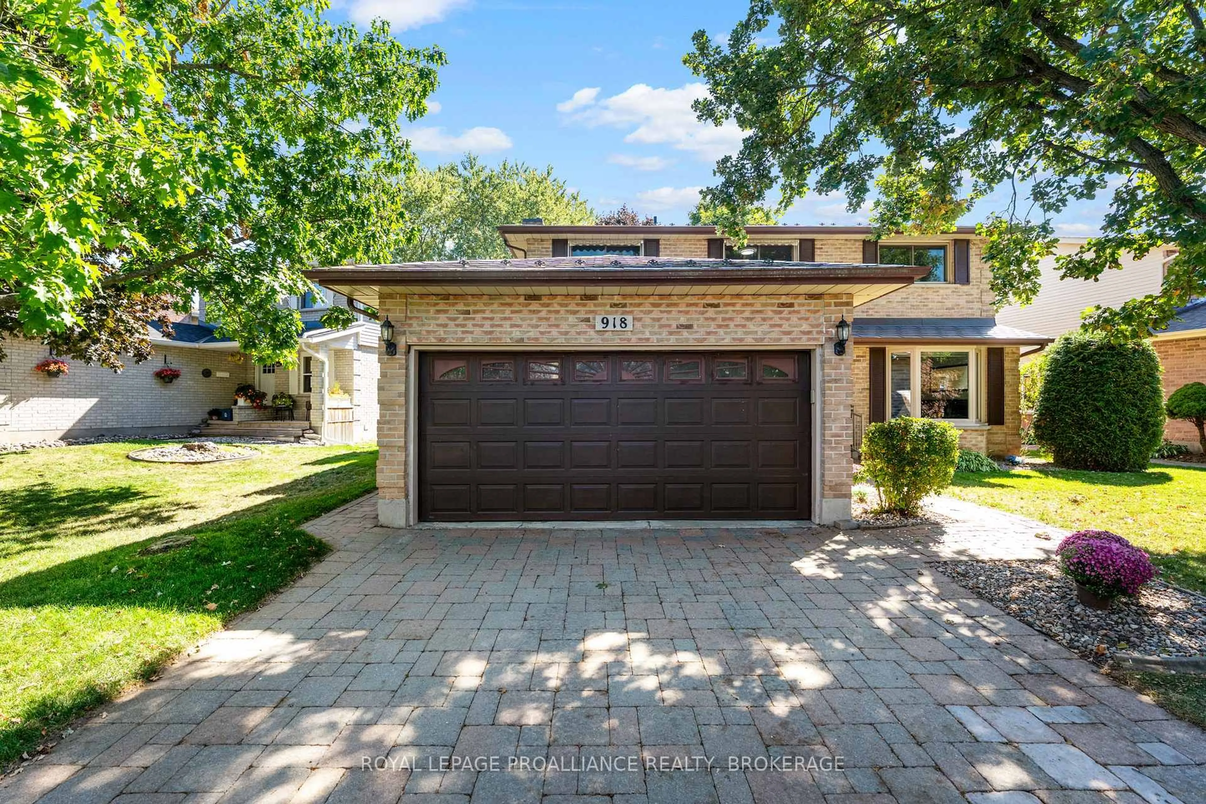 Home with brick exterior material, street for 918 Edinborough Cres, Kingston Ontario K7P 2C5