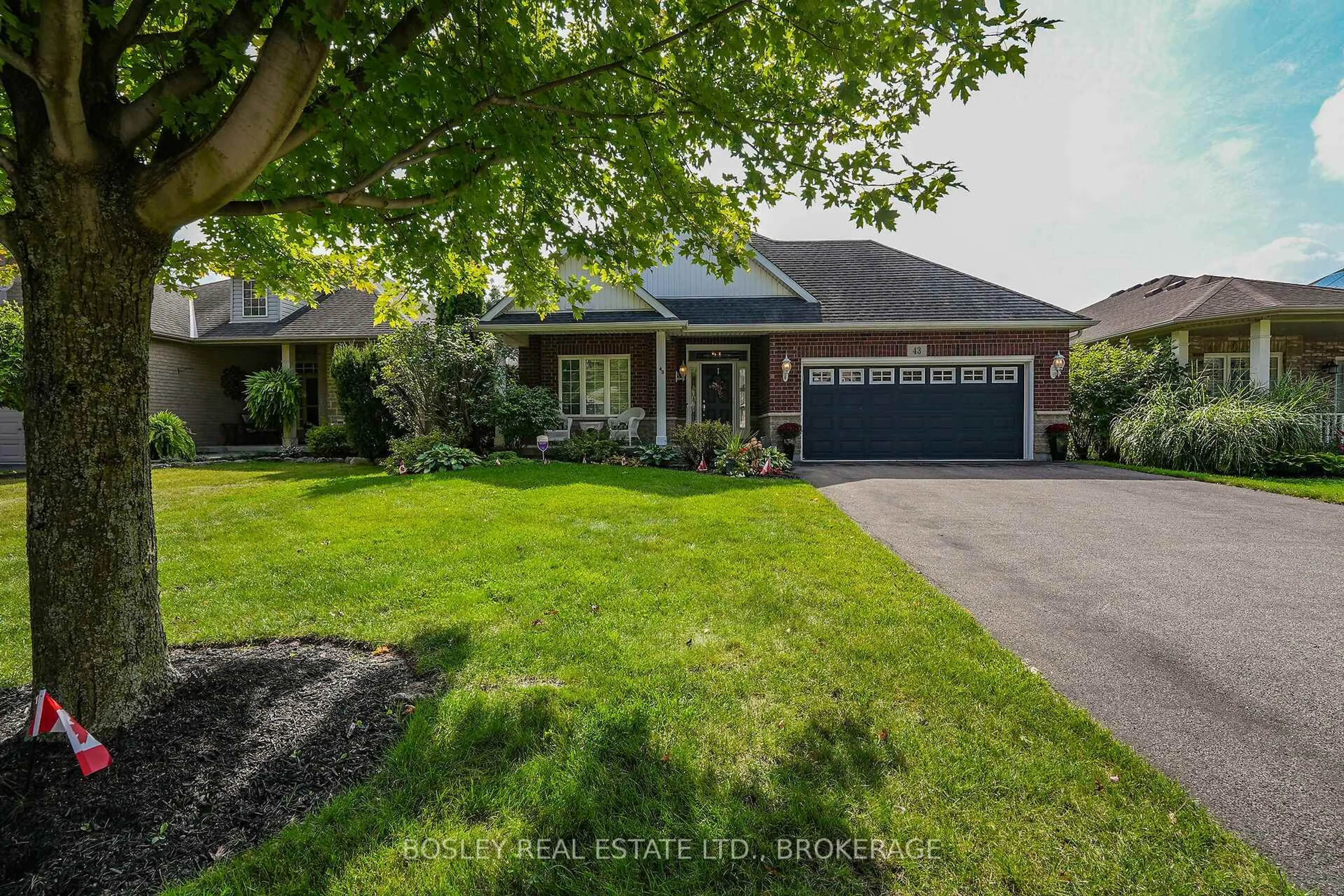 Home with brick exterior material, street for 43 Loretta Dr, Niagara-on-the-Lake Ontario L0S 1T0