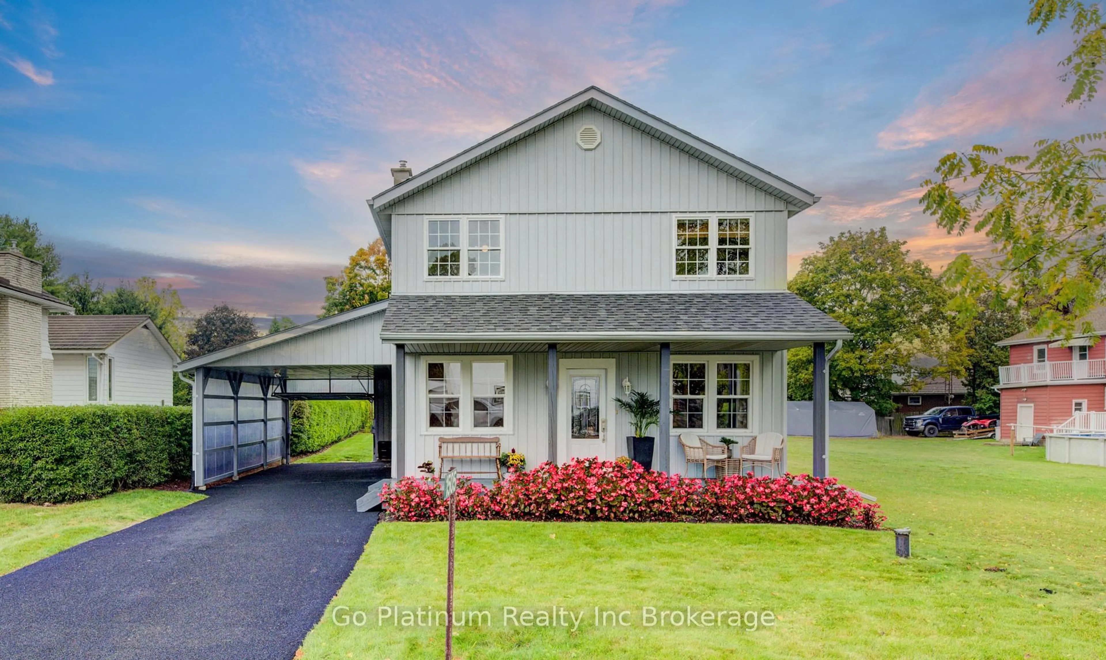Home with vinyl exterior material, street for 1505 Norfolk County Rd 19 Rd, Norfolk Ontario N0E 1V0
