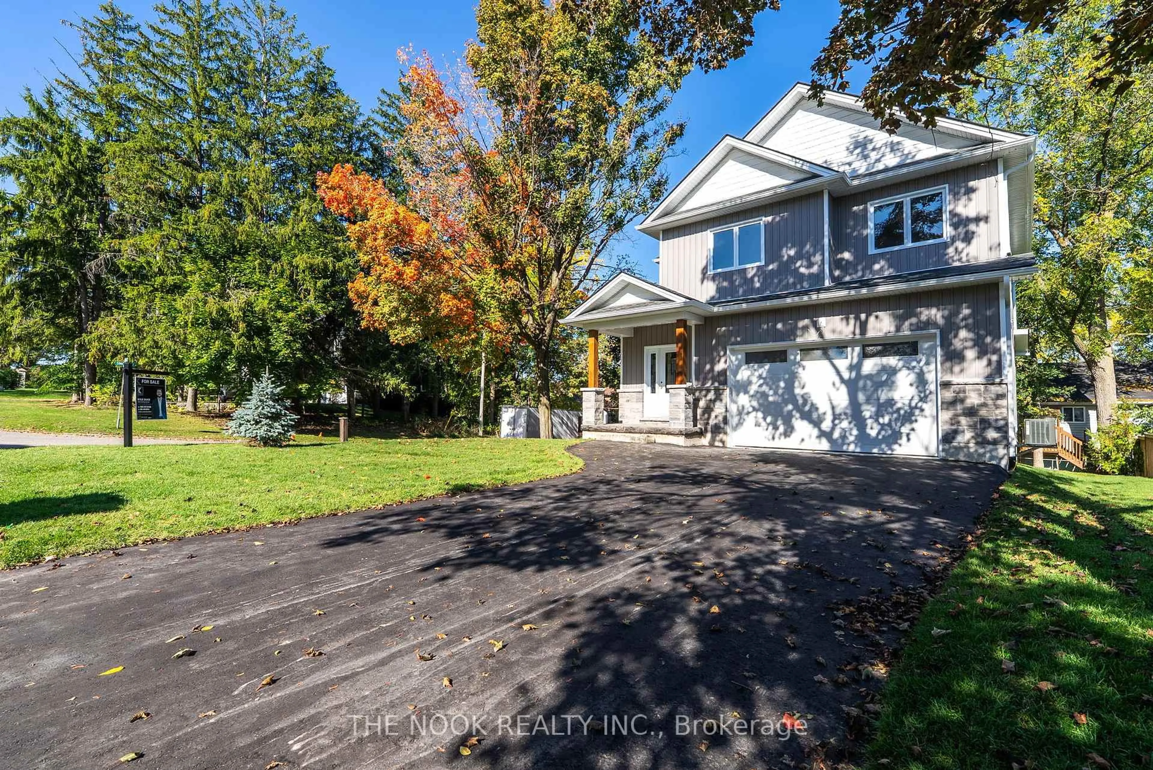 A pic from outside/outdoor area/front of a property/back of a property/a pic from drone, street for 50 Russell St, Kawartha Lakes Ontario K9V 2A6