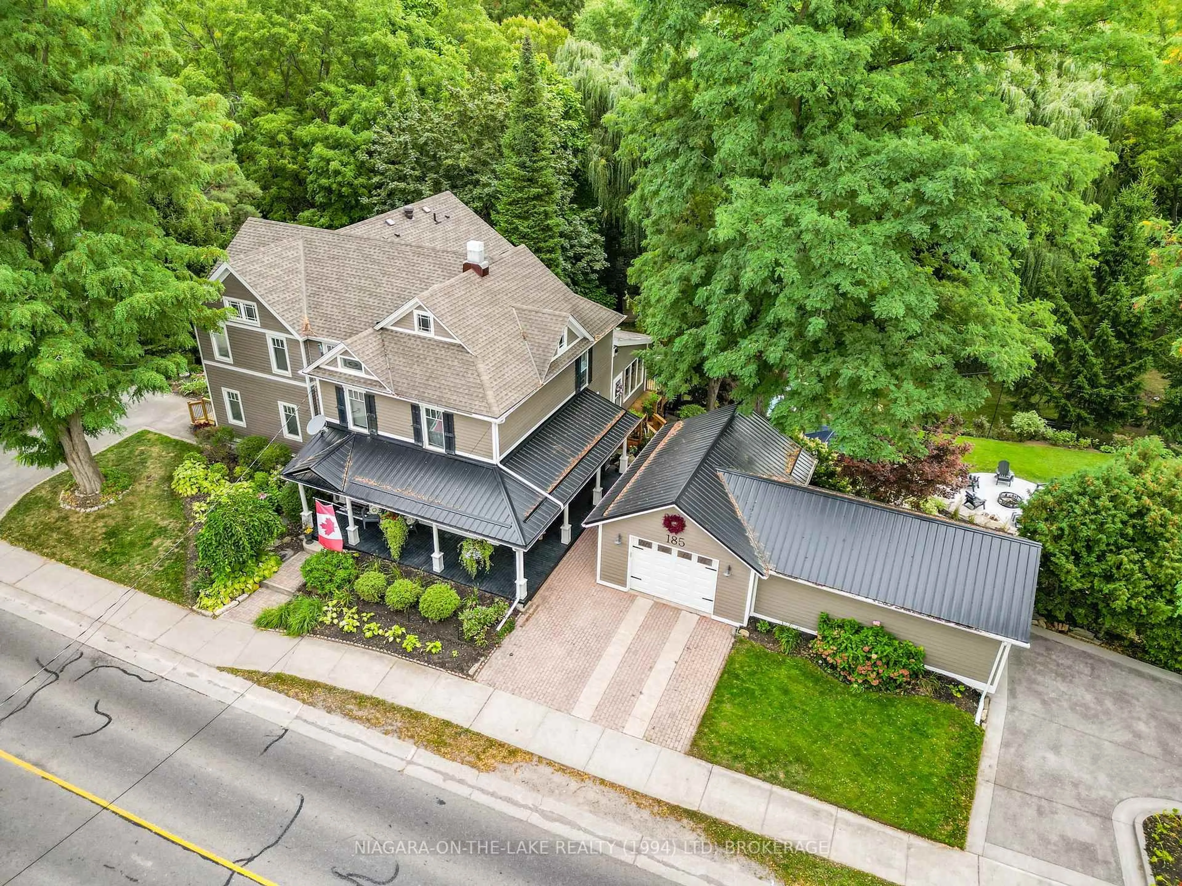A pic from outside/outdoor area/front of a property/back of a property/a pic from drone, street for 185 Four Mile Creek Rd, Niagara-on-the-Lake Ontario L0S 1P0