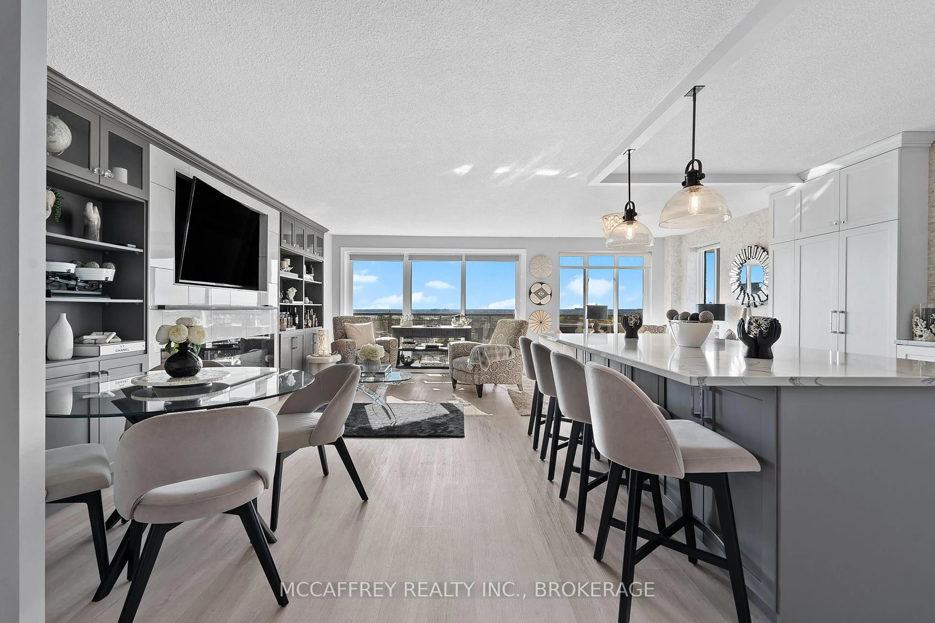 Open concept kitchen, unknown for 257 Bath Rd, Kingston Ontario K7M 7T3