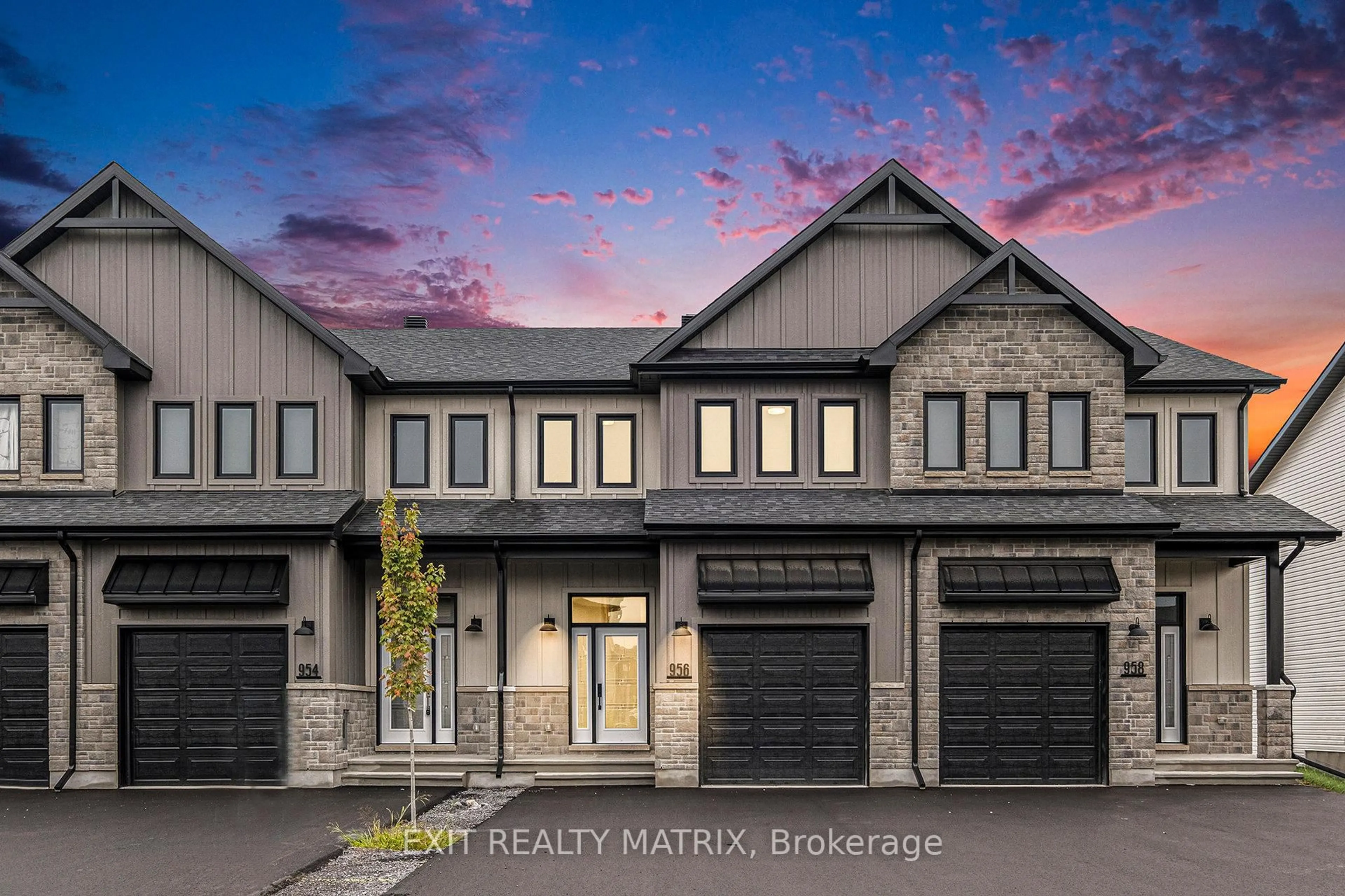 Unknown for 956 COLOGNE St, Russell Ontario K0A 1W0
