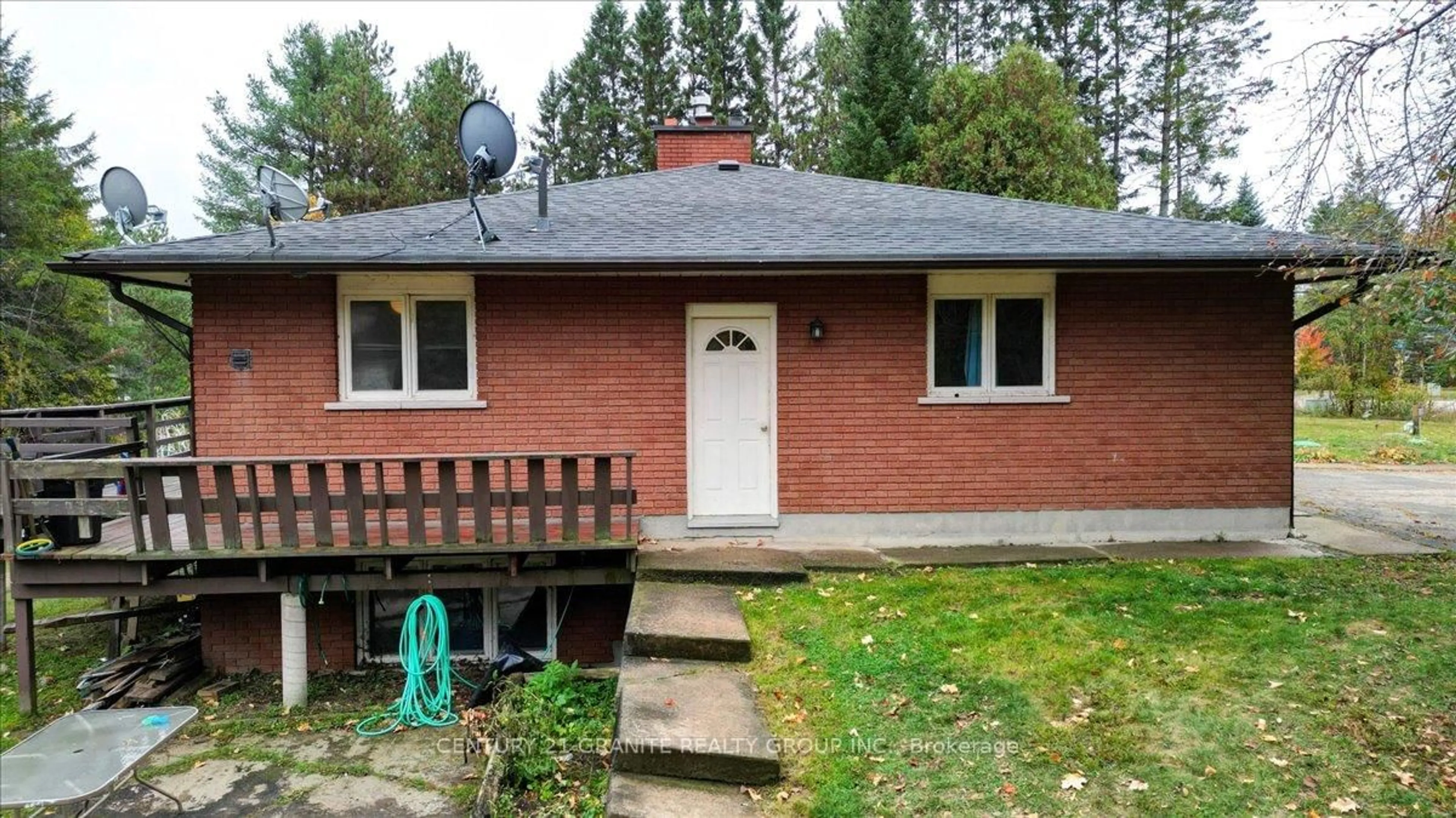 Patio, street for 4 Maxwell Settlement Rd, Bancroft Ontario K0L 1C0