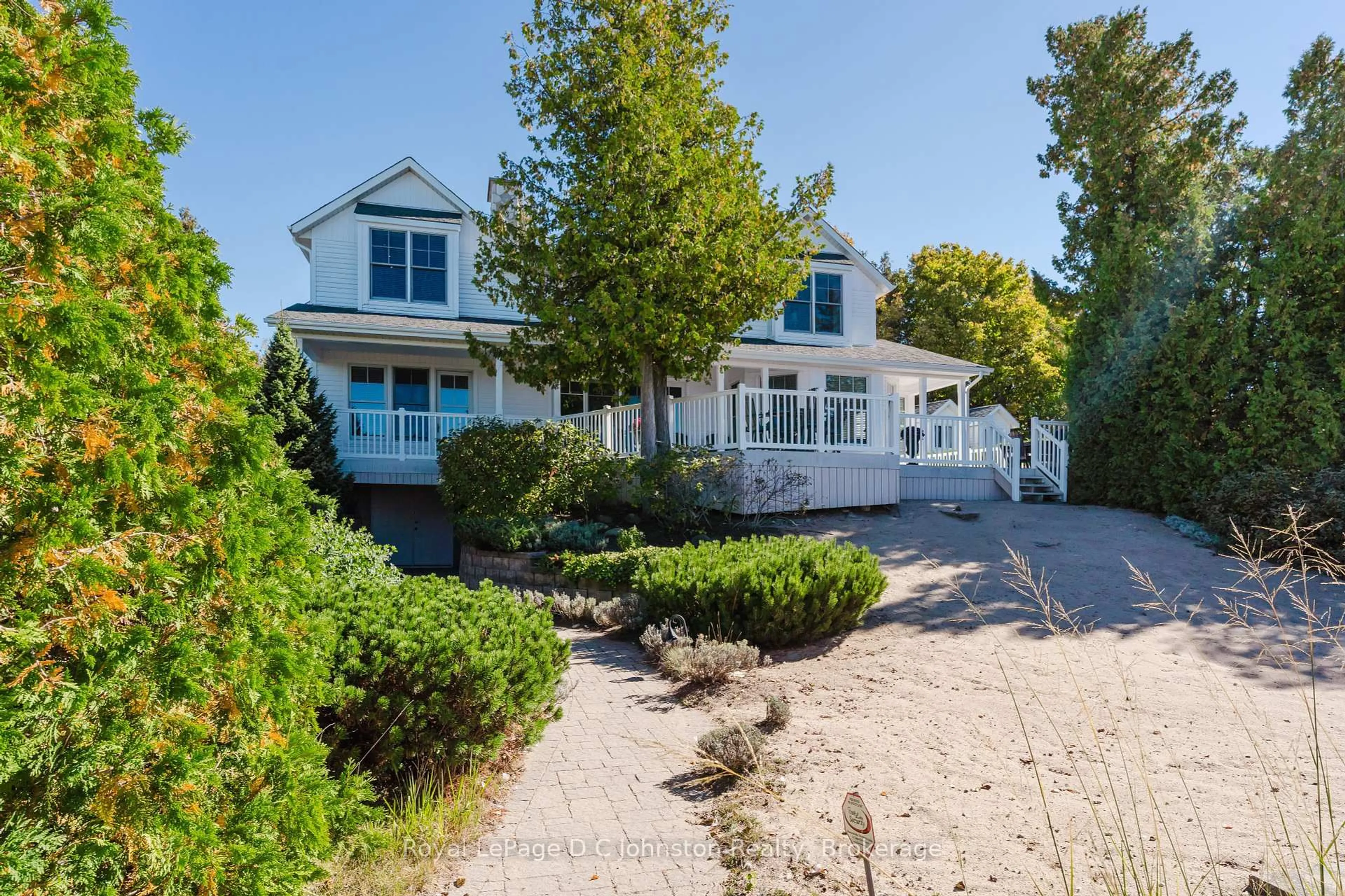 A pic from outside/outdoor area/front of a property/back of a property/a pic from drone, water/lake/river/ocean view for 139 Knowles Lane, Saugeen Shores Ontario N0H 2L0