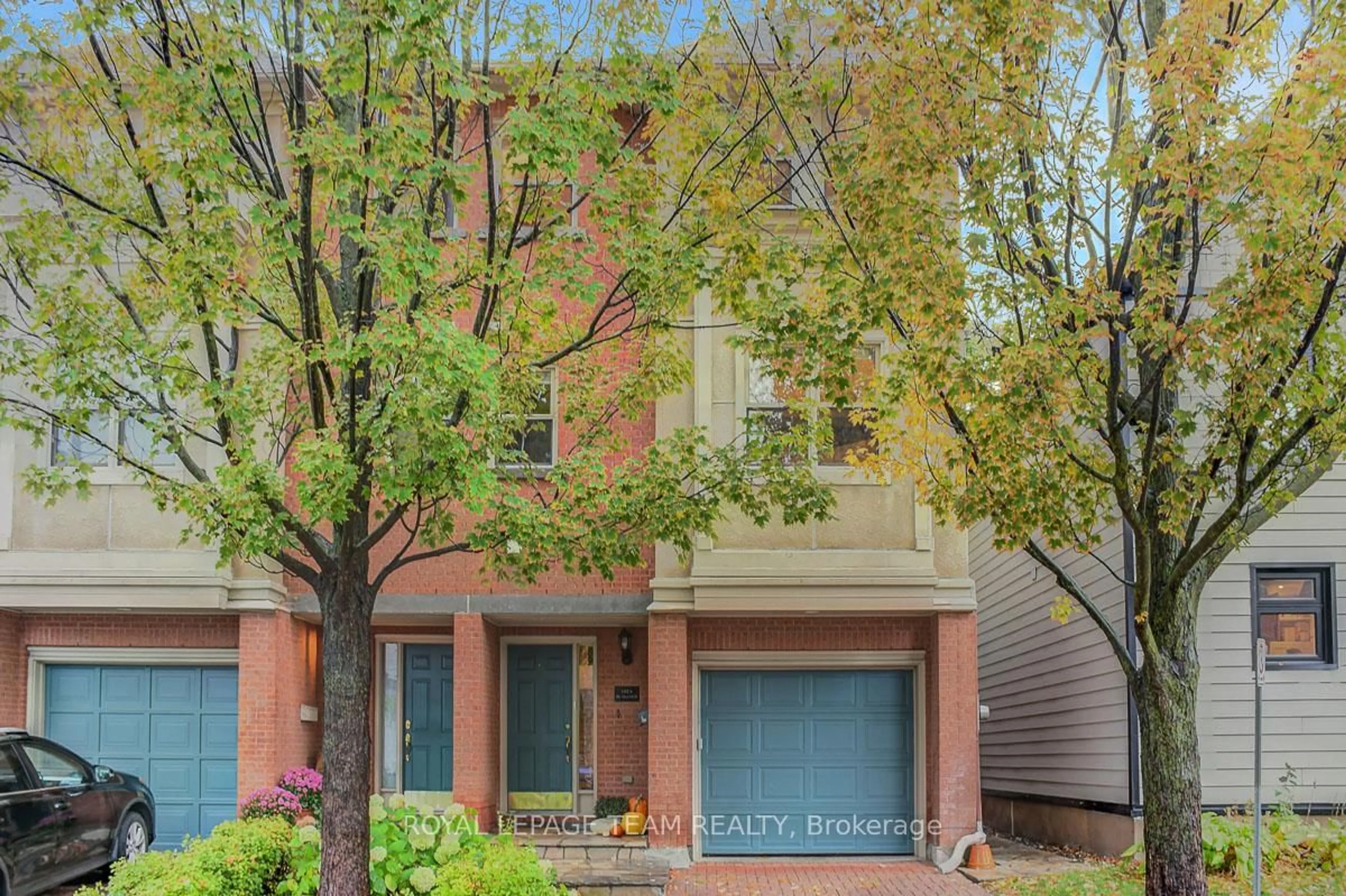 Home with brick exterior material, street for 142 Mcgillivray St #A, Ottawa Ontario K1S 1K6