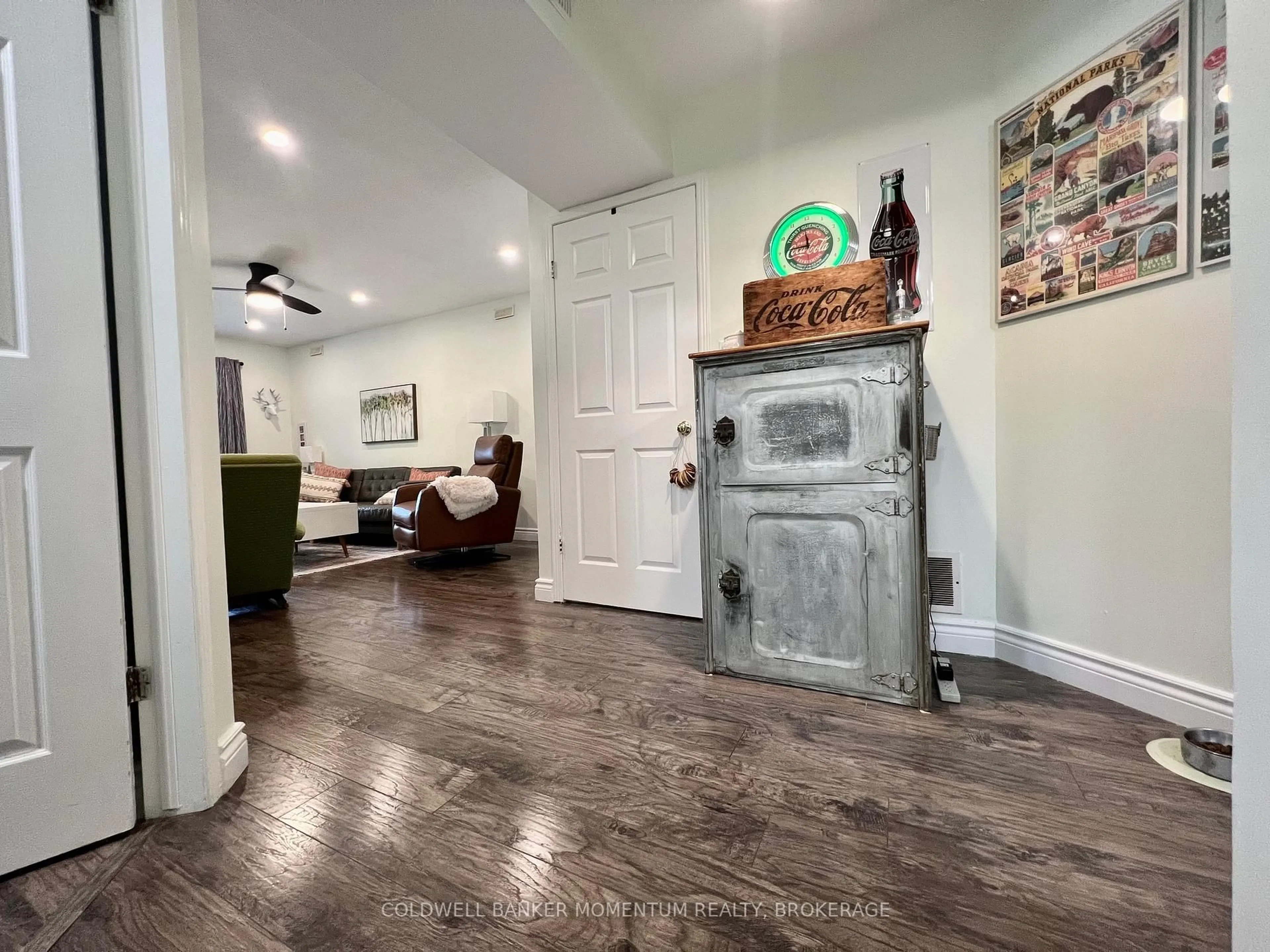 Indoor entryway for 201 Dorchester Blvd #203, St. Catharines Ontario L2M 7W1